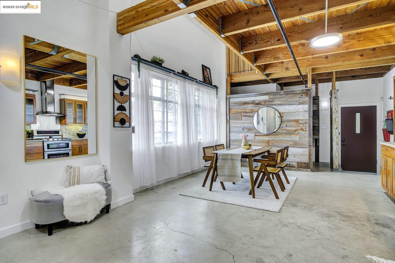 Detail Gallery Image 14 of 51 For 1695 15th St #18,  Oakland,  CA 94607 - 1 Beds | 1/1 Baths