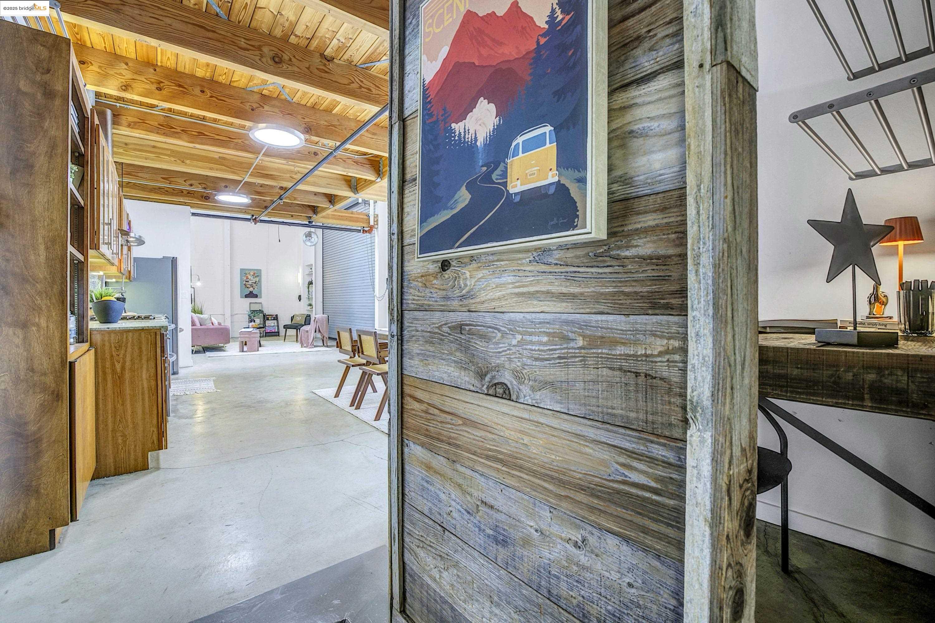 Detail Gallery Image 21 of 51 For 1695 15th St #18,  Oakland,  CA 94607 - 1 Beds | 1/1 Baths
