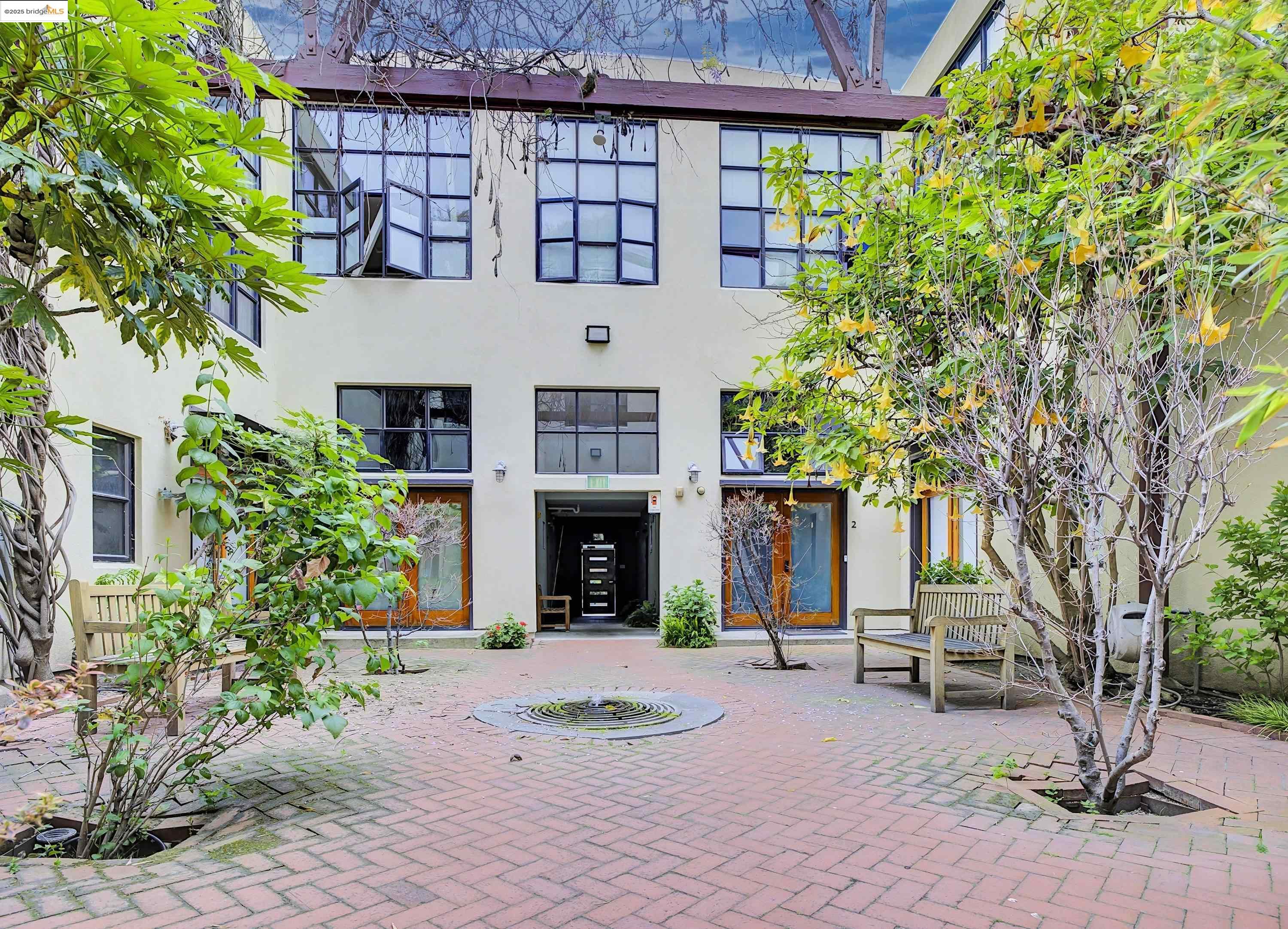Detail Gallery Image 42 of 51 For 1695 15th St #18,  Oakland,  CA 94607 - 1 Beds | 1/1 Baths