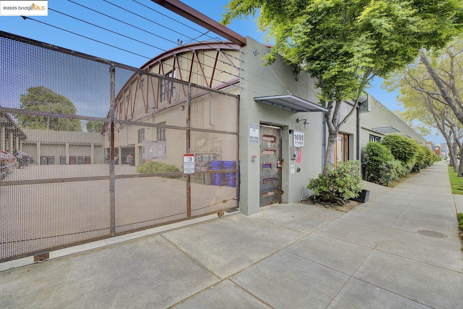 Detail Gallery Image 46 of 51 For 1695 15th St #18,  Oakland,  CA 94607 - 1 Beds | 1/1 Baths
