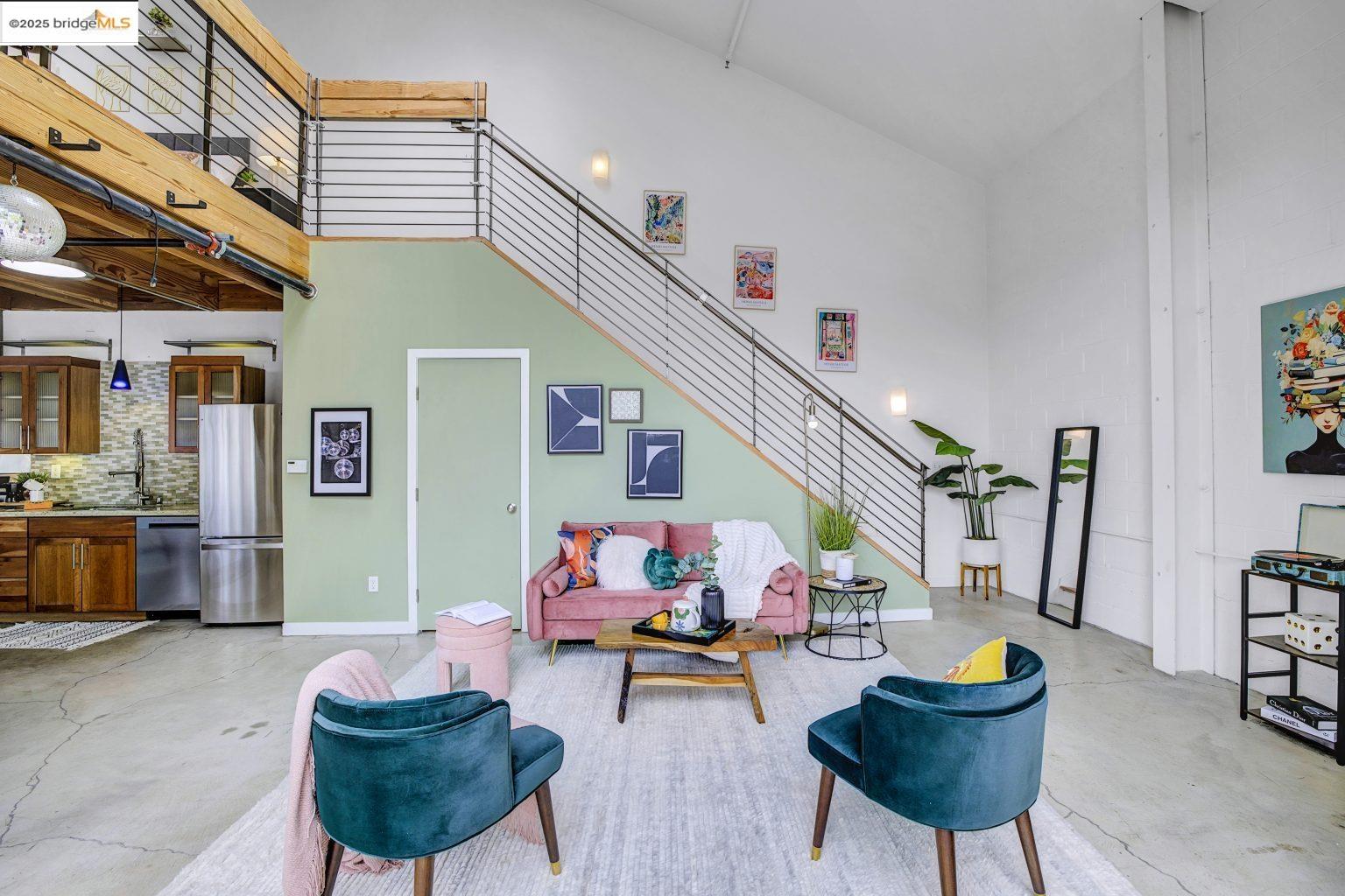 Detail Gallery Image 6 of 51 For 1695 15th St #18,  Oakland,  CA 94607 - 1 Beds | 1/1 Baths