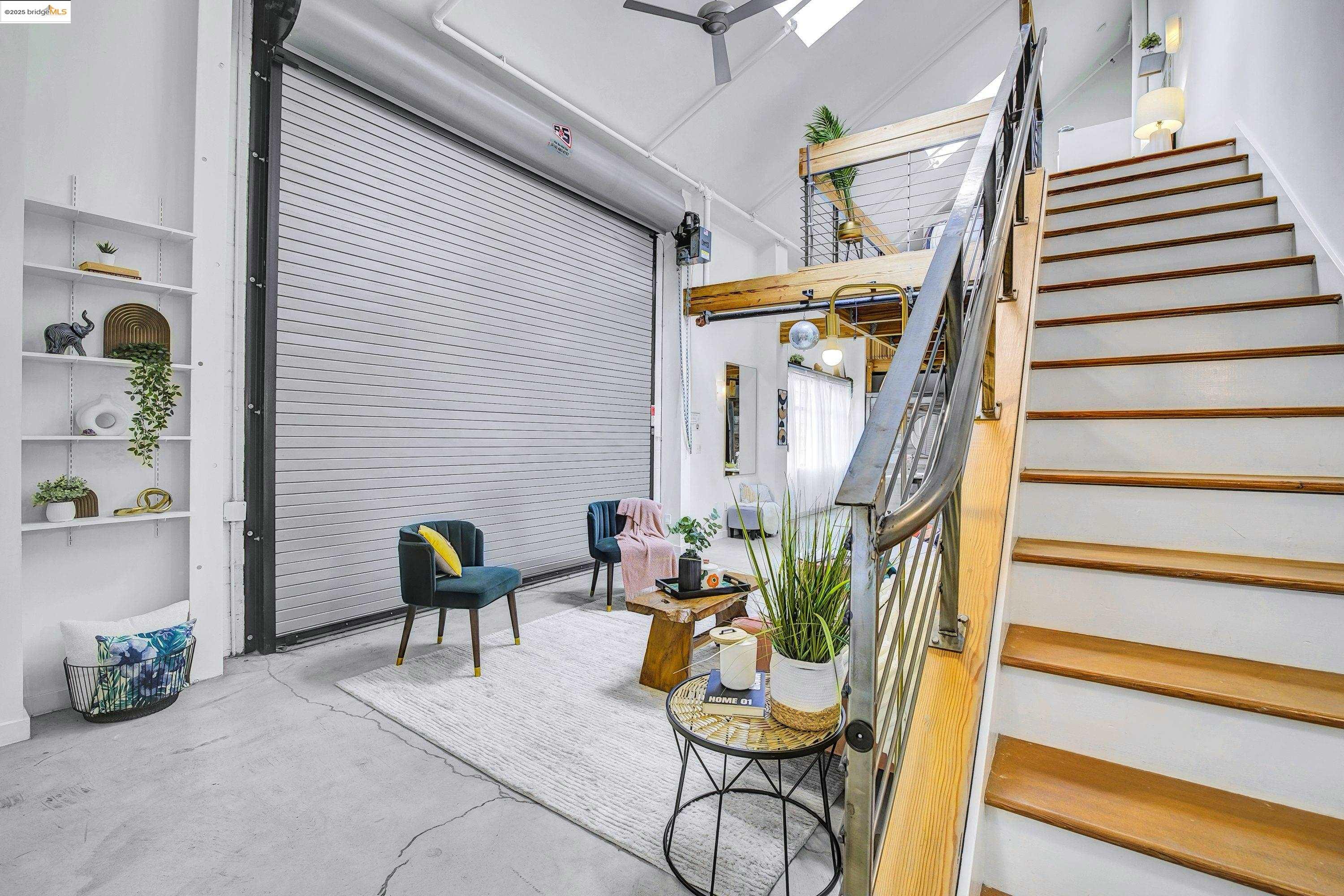 Detail Gallery Image 10 of 51 For 1695 15th St #18,  Oakland,  CA 94607 - 1 Beds | 1/1 Baths