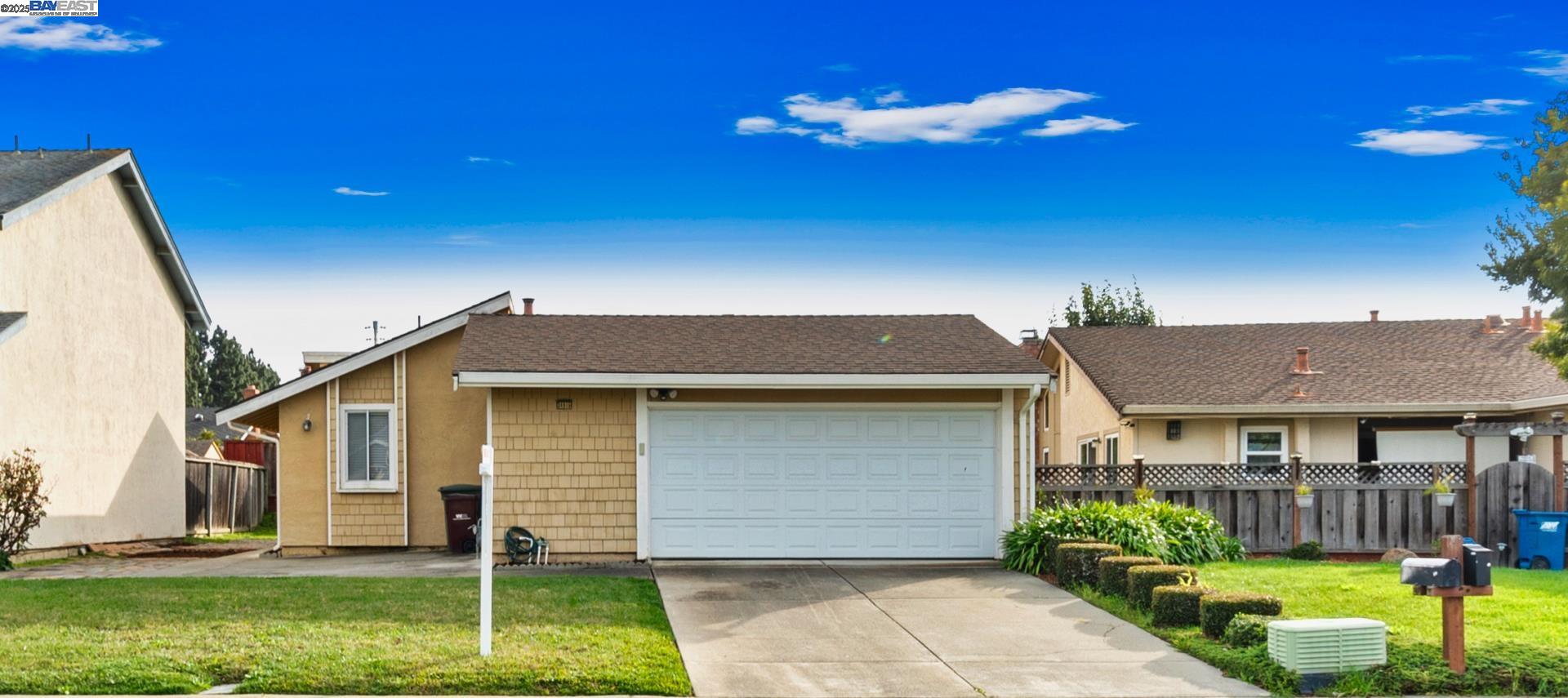 Detail Gallery Image 1 of 17 For 34915 Osprey Dr, Union City,  CA 94587 - 4 Beds | 2 Baths