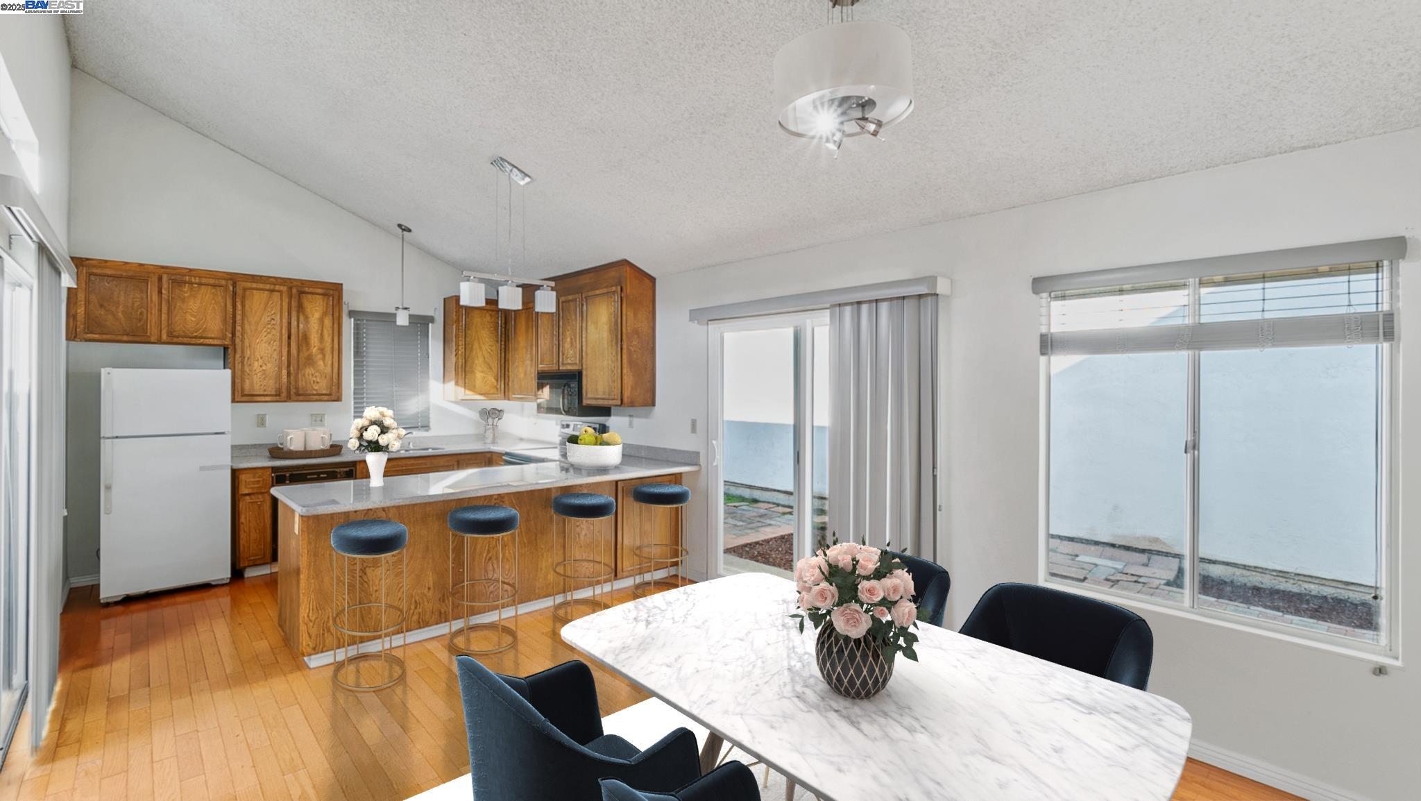Detail Gallery Image 3 of 17 For 34915 Osprey Dr, Union City,  CA 94587 - 4 Beds | 2 Baths