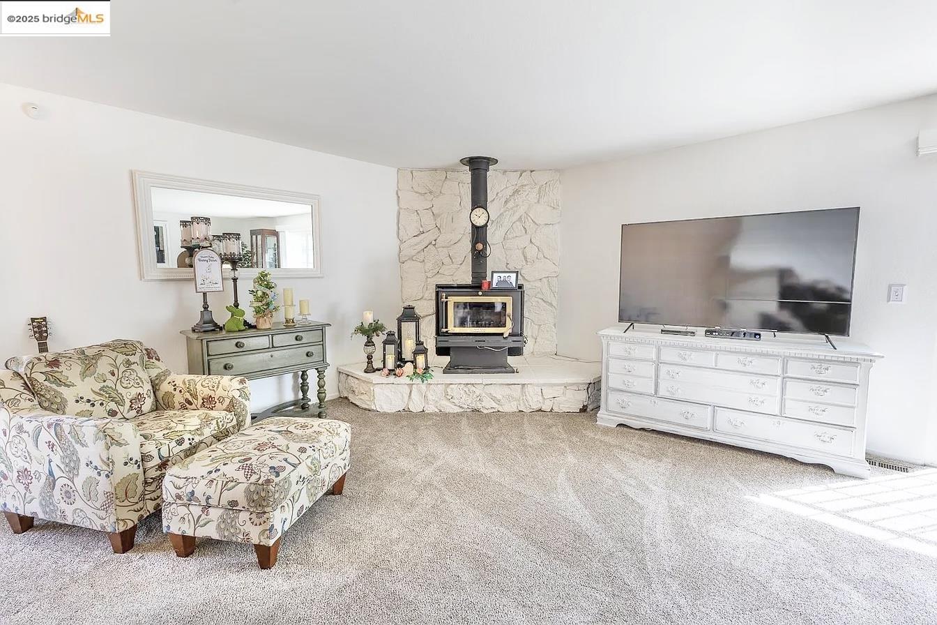 Detail Gallery Image 11 of 42 For 19846 via Redonda, Sonora,  CA 95370-0000 - 4 Beds | 3 Baths