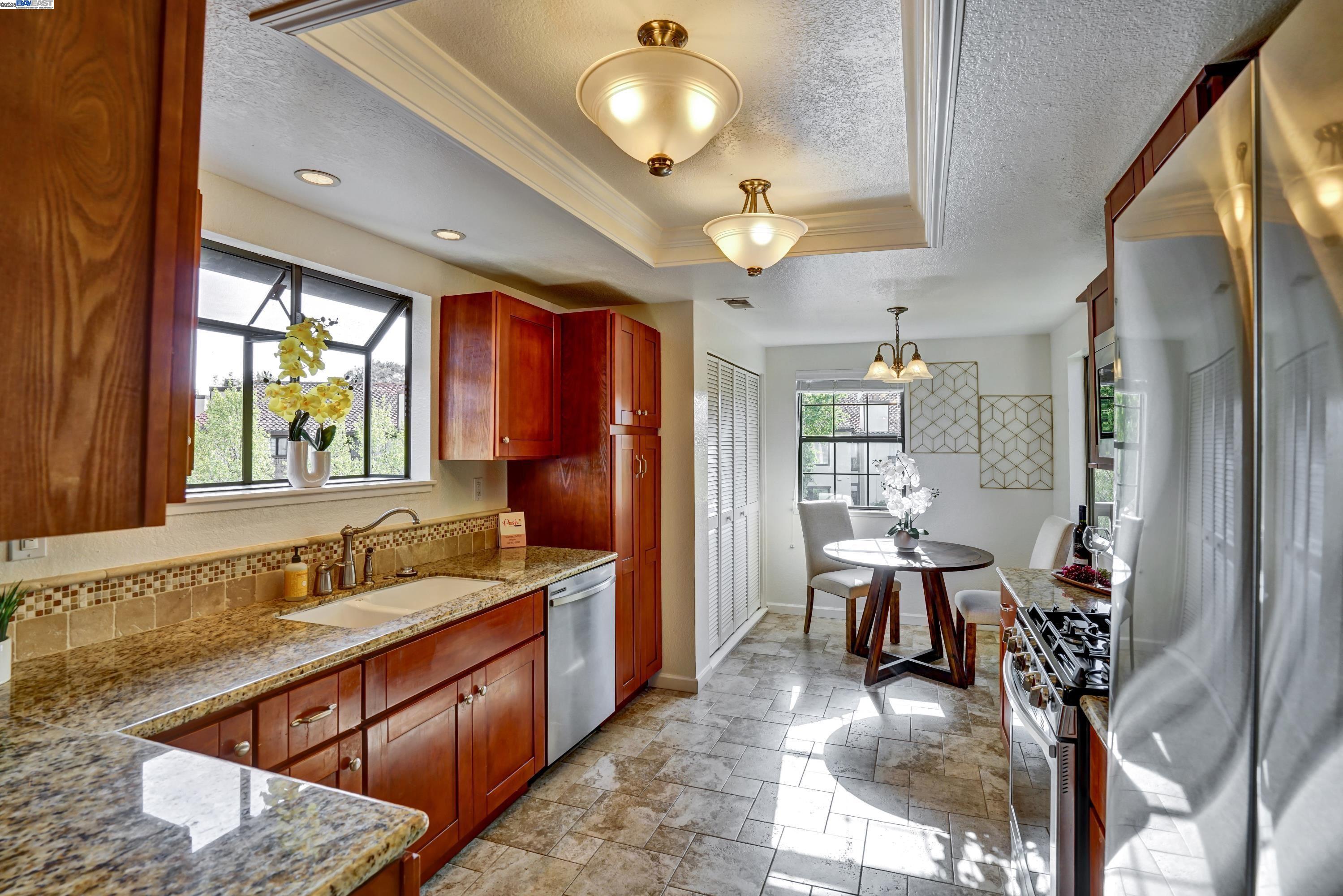 Detail Gallery Image 10 of 42 For 2513 Galleon Place, San Leandro,  CA 94577 - 2 Beds | 1 Baths