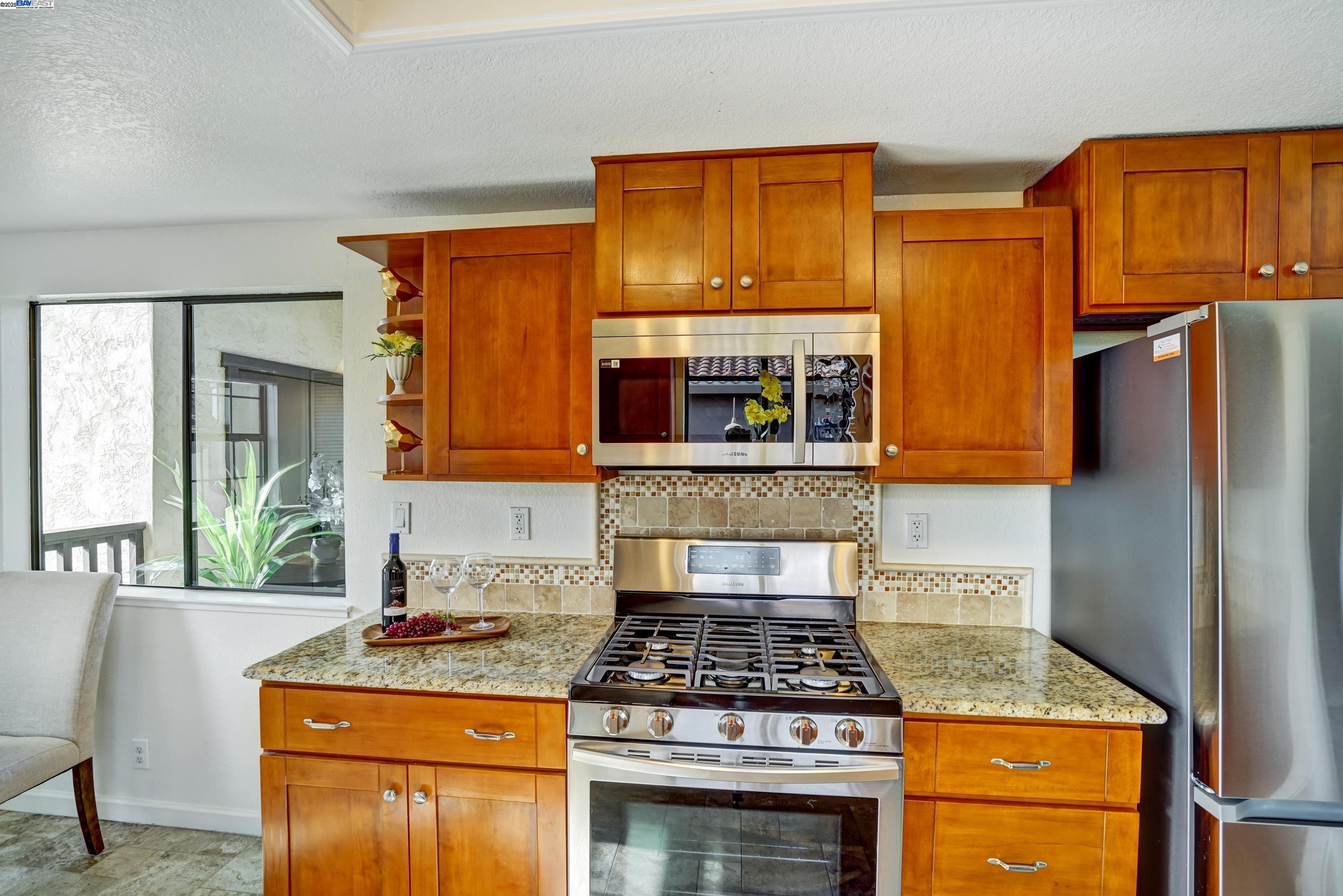 Detail Gallery Image 13 of 42 For 2513 Galleon Place, San Leandro,  CA 94577 - 2 Beds | 1 Baths