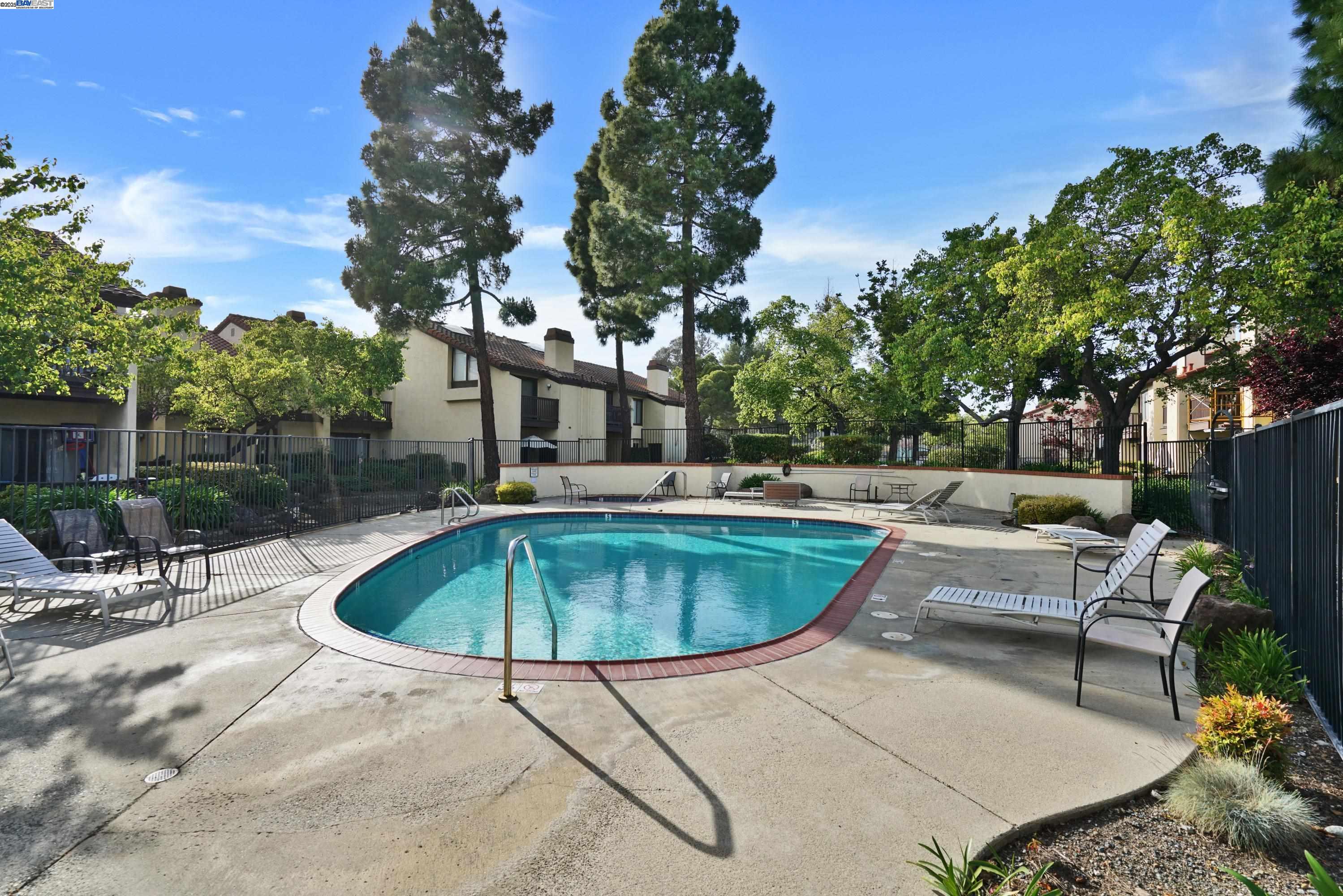 Detail Gallery Image 27 of 42 For 2513 Galleon Place, San Leandro,  CA 94577 - 2 Beds | 1 Baths