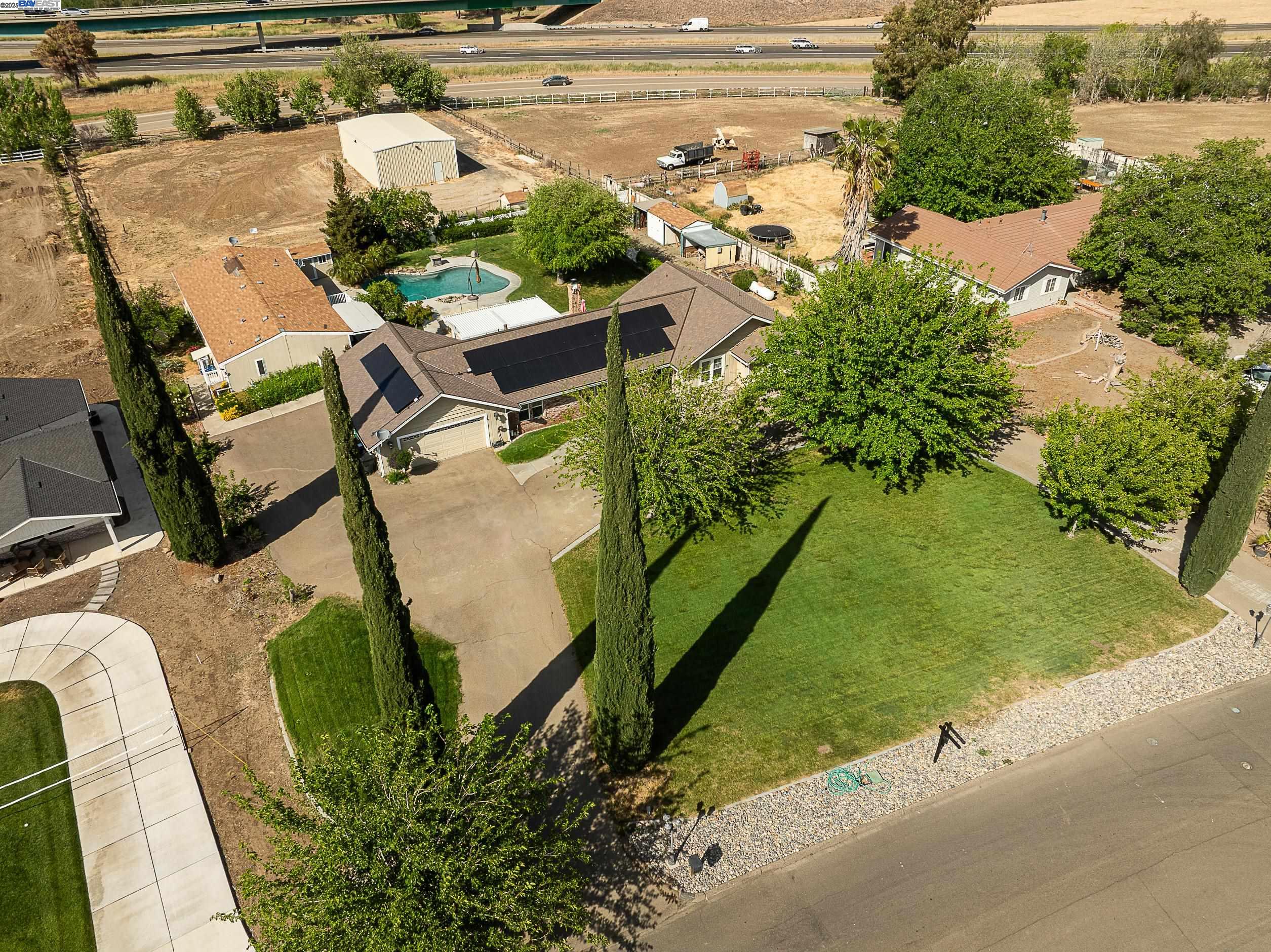 Detail Gallery Image 3 of 58 For 7737 Stearman Rd, Tracy,  CA 95377 - 4 Beds | 2/1 Baths