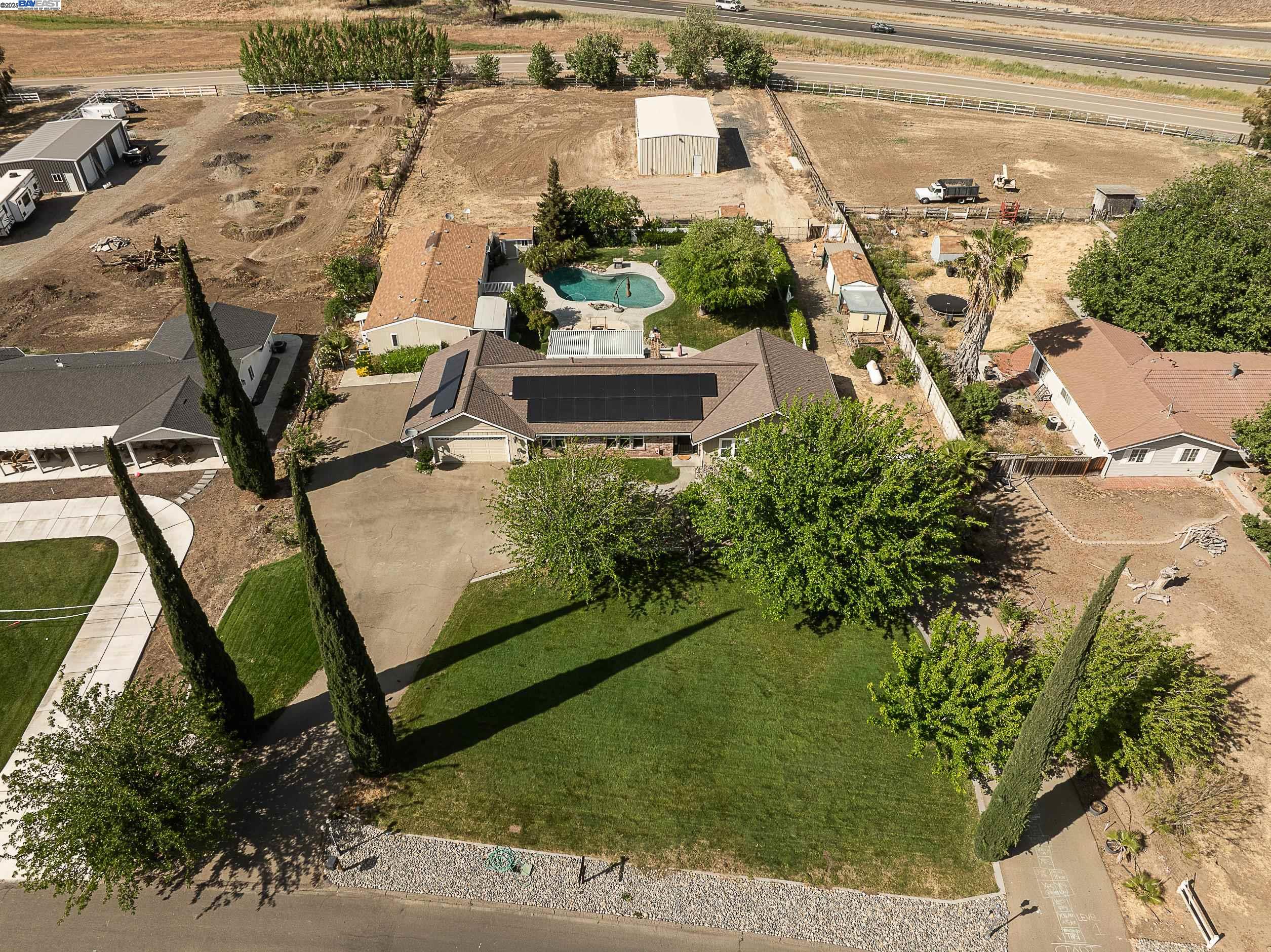 Detail Gallery Image 4 of 58 For 7737 Stearman Rd, Tracy,  CA 95377 - 4 Beds | 2/1 Baths