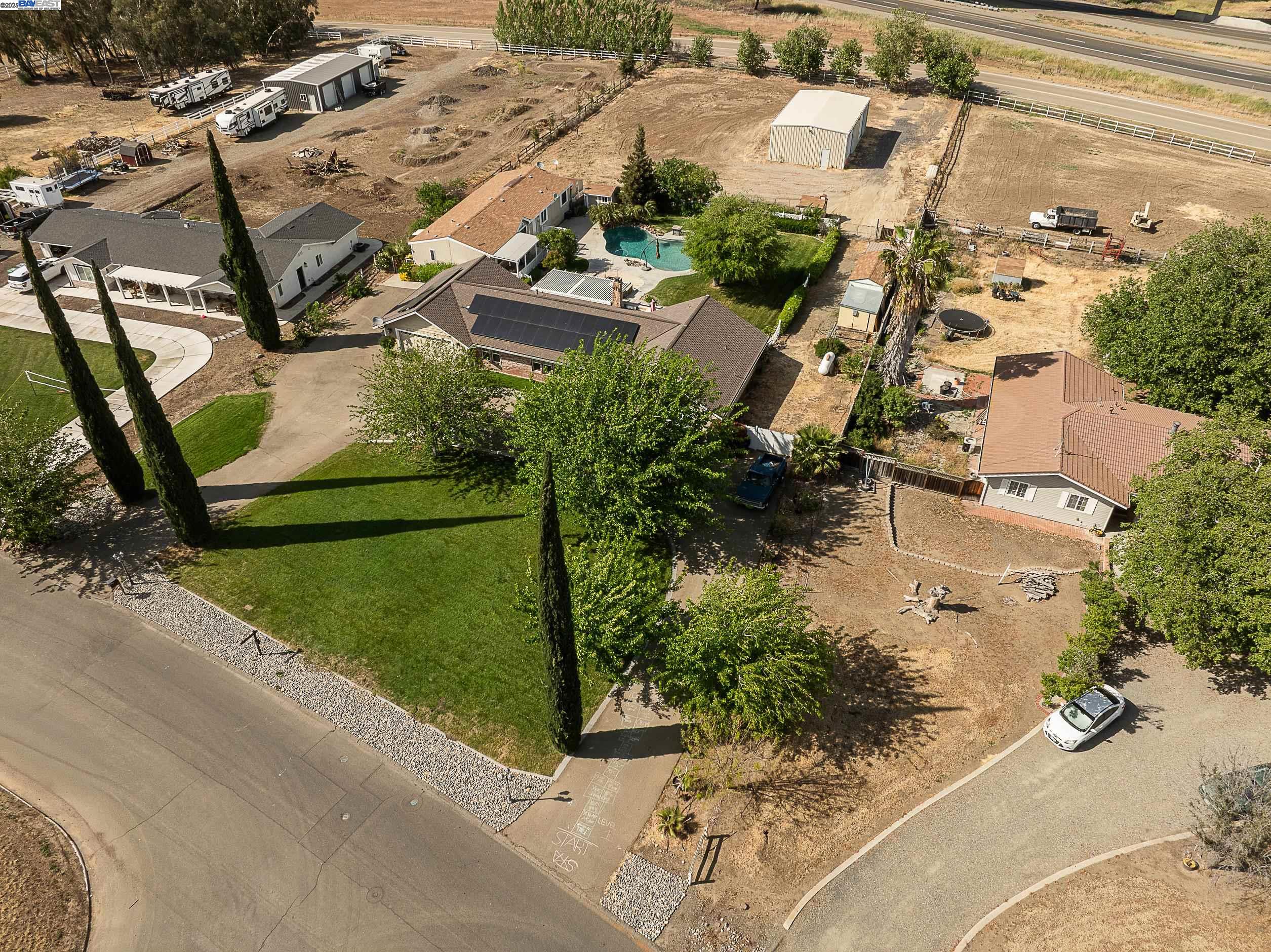 Detail Gallery Image 5 of 58 For 7737 Stearman Rd, Tracy,  CA 95377 - 4 Beds | 2/1 Baths