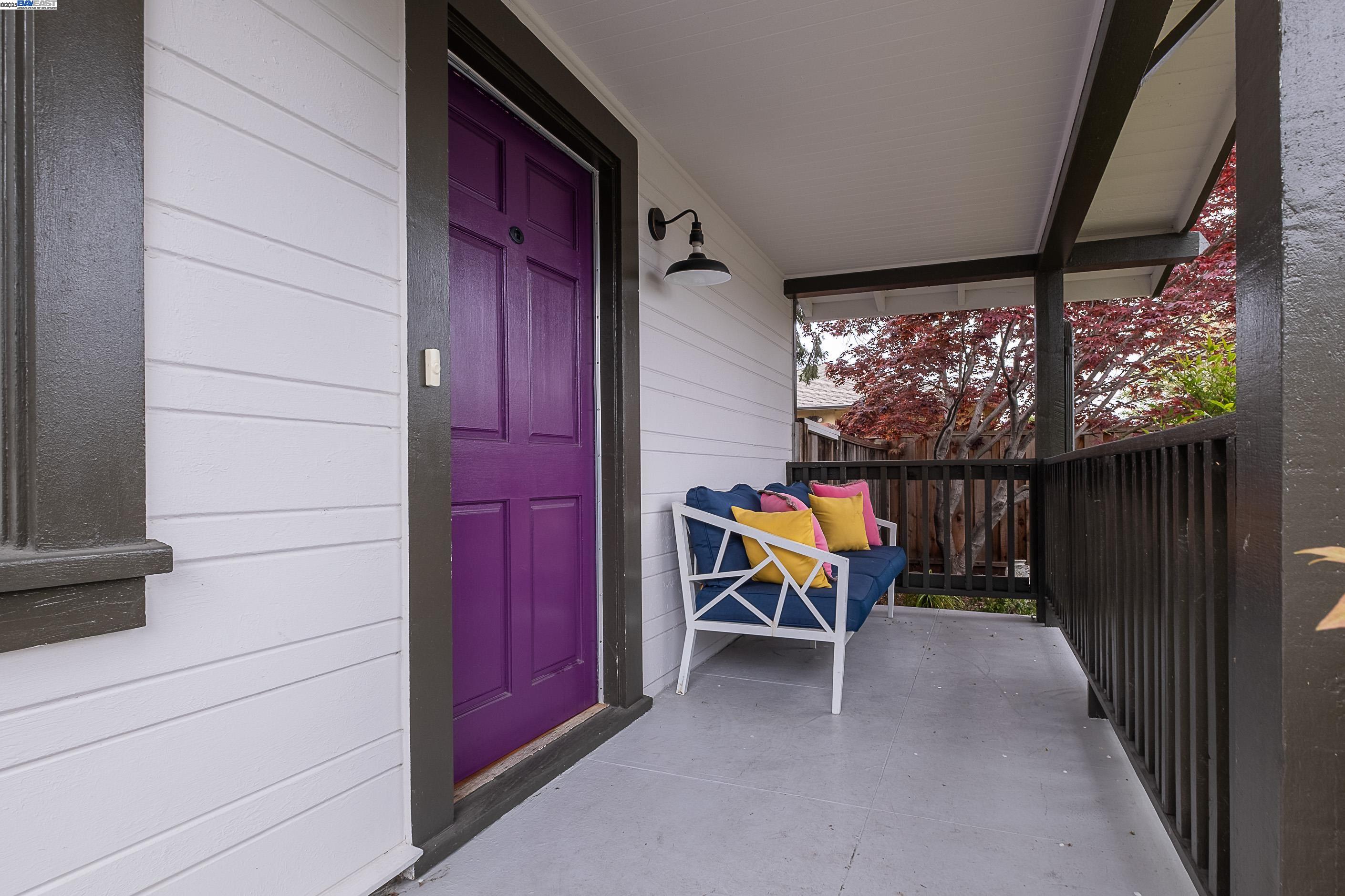 Detail Gallery Image 7 of 37 For 16120 Marcella St, San Leandro,  CA 94578 - 3 Beds | 2 Baths