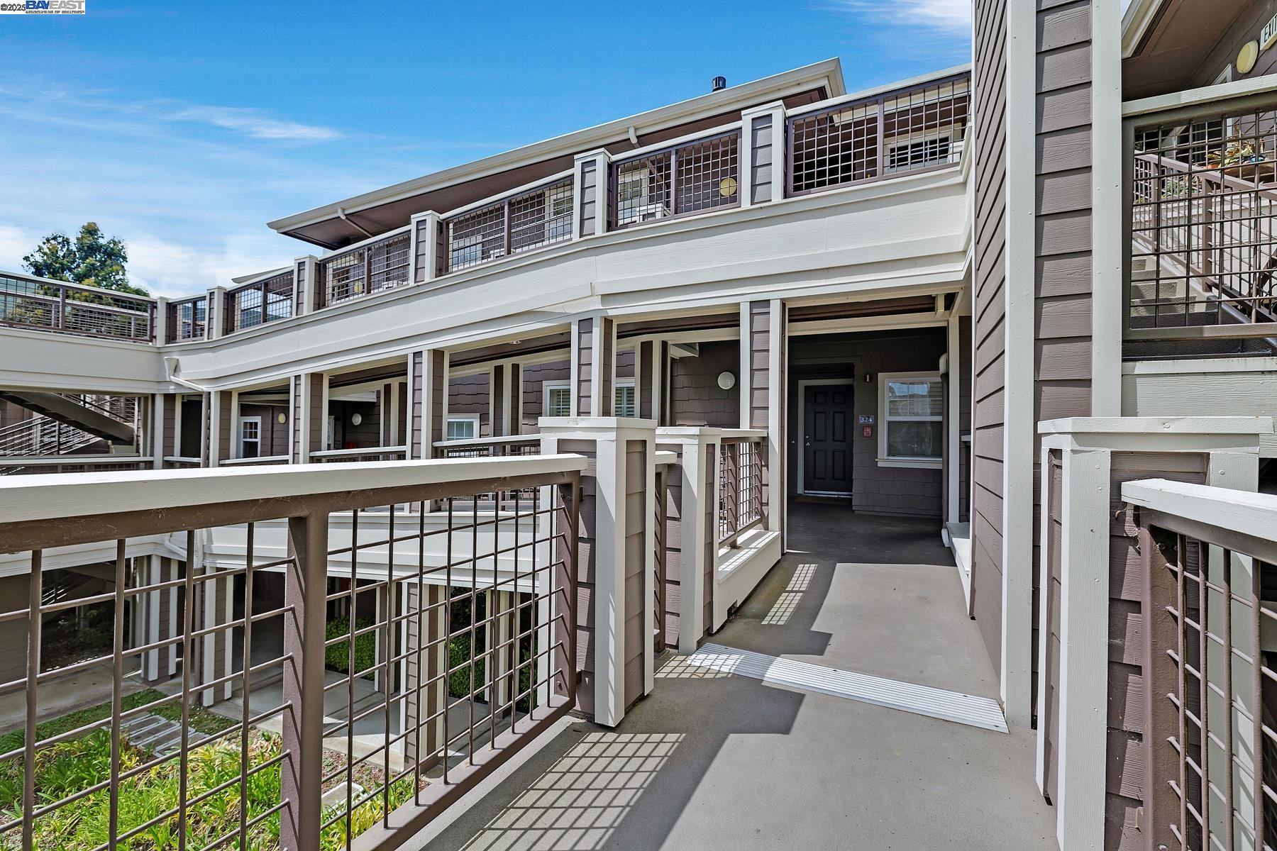 Detail Gallery Image 1 of 1 For 324 Swallowtail Ct, Brisbane,  CA 94005 - 2 Beds | 2 Baths