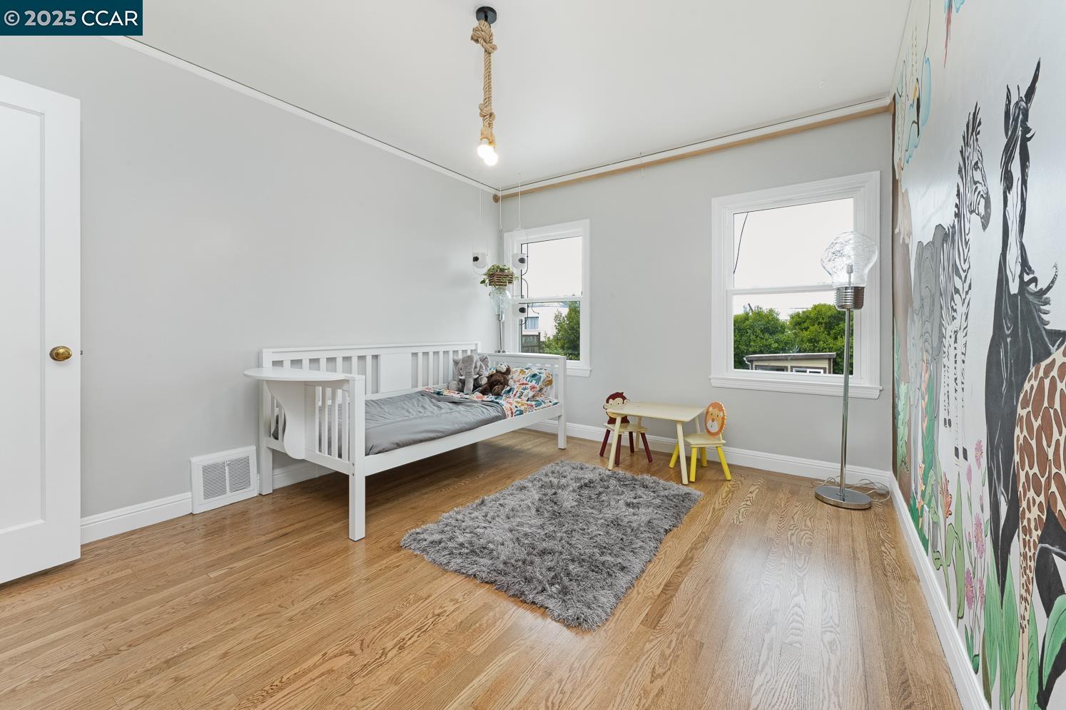 Detail Gallery Image 19 of 38 For 1923 28th Ave, San Francisco,  CA 94116 - 2 Beds | 1 Baths