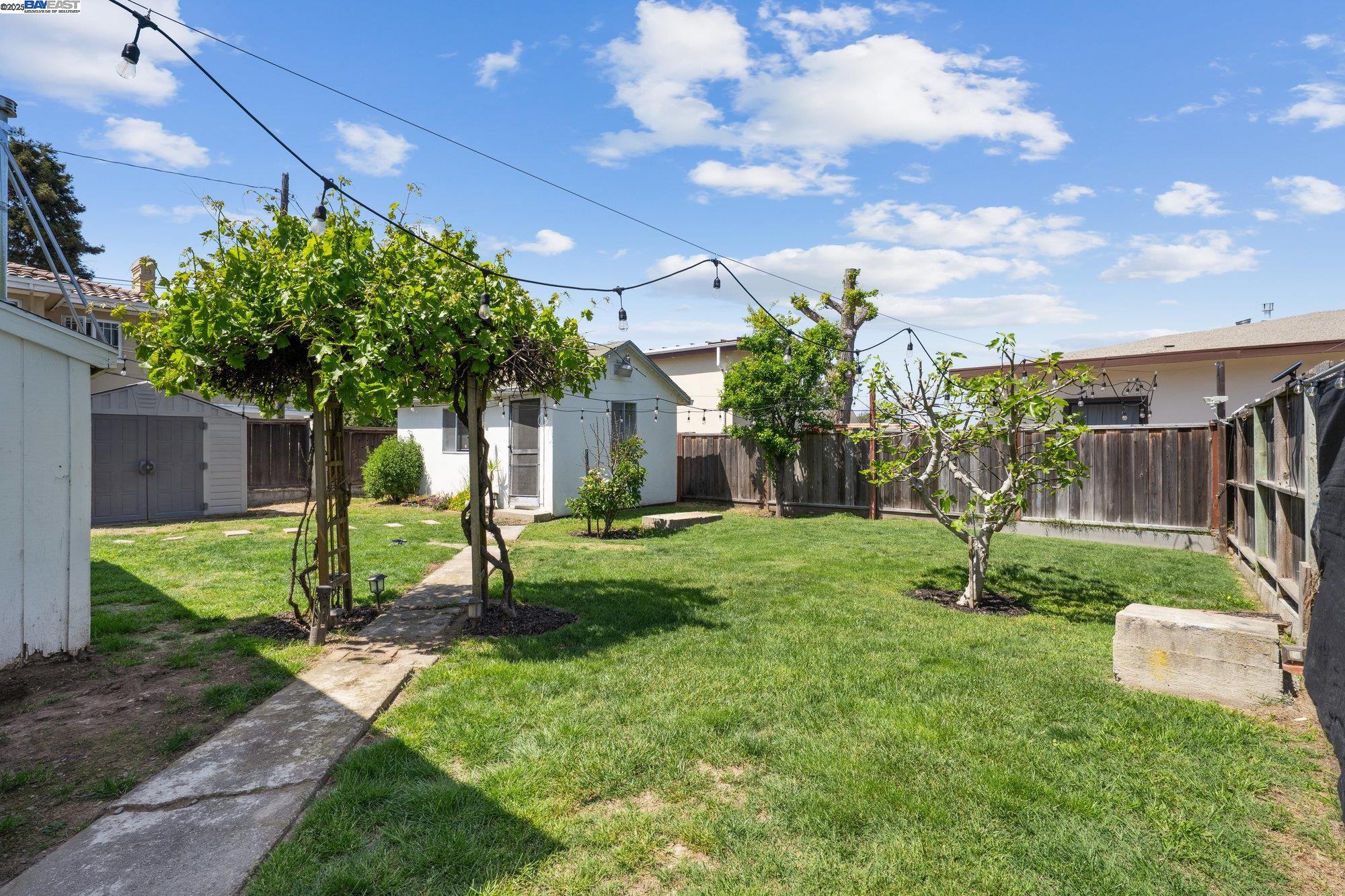 Detail Gallery Image 30 of 45 For 3919 Smith St, Union City,  CA 94587 - 3 Beds | 1 Baths