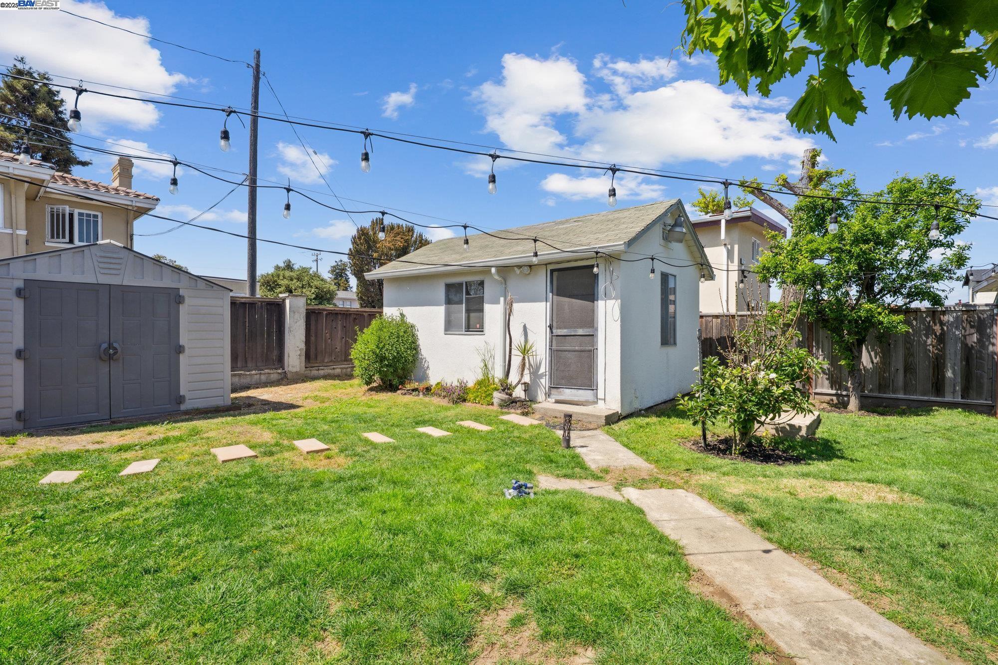 Detail Gallery Image 33 of 45 For 3919 Smith St, Union City,  CA 94587 - 3 Beds | 1 Baths