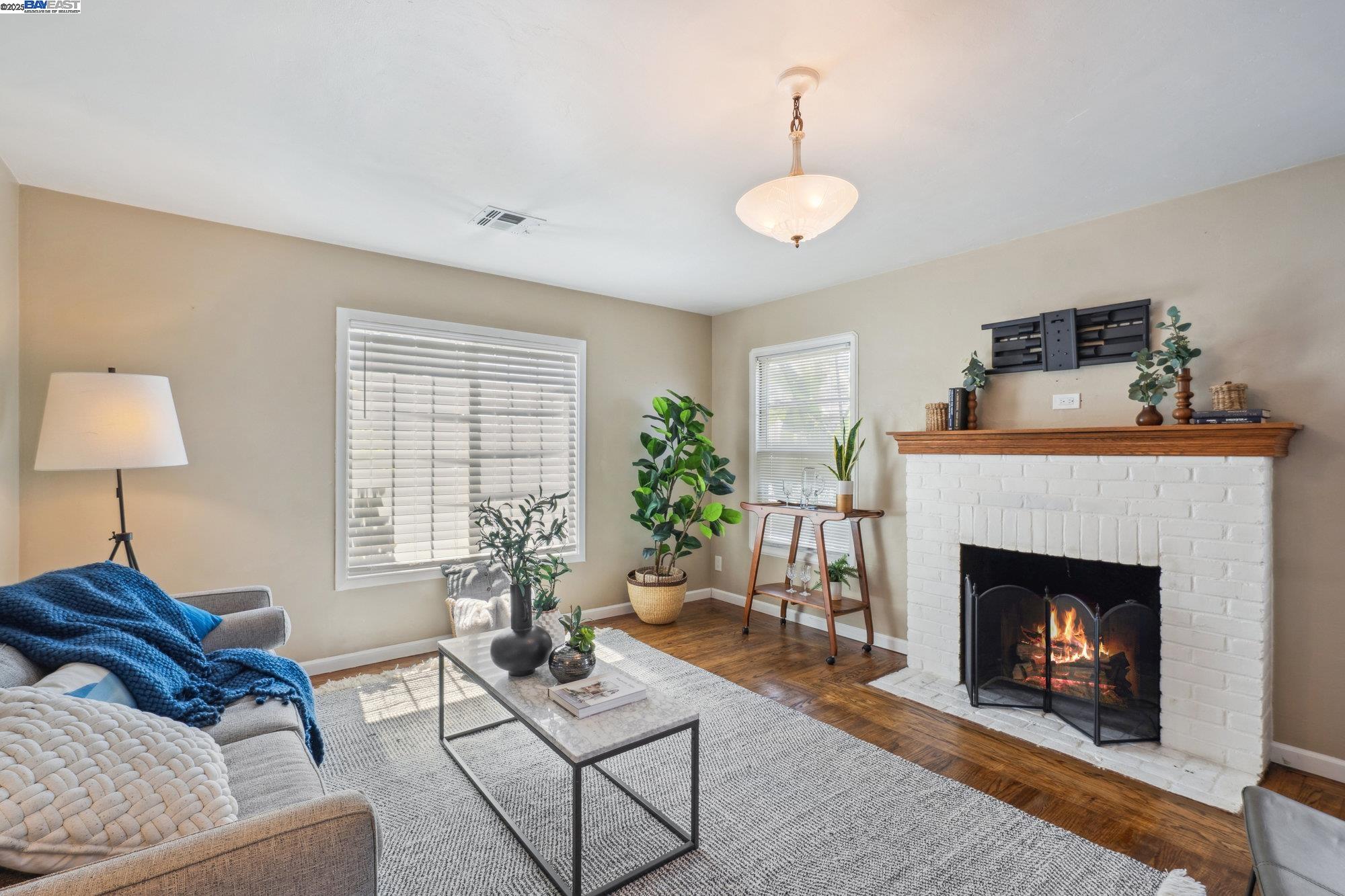 Detail Gallery Image 6 of 45 For 3919 Smith St, Union City,  CA 94587 - 3 Beds | 1 Baths