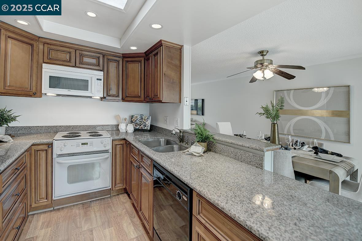 Photo #6: 41093817 Listing 