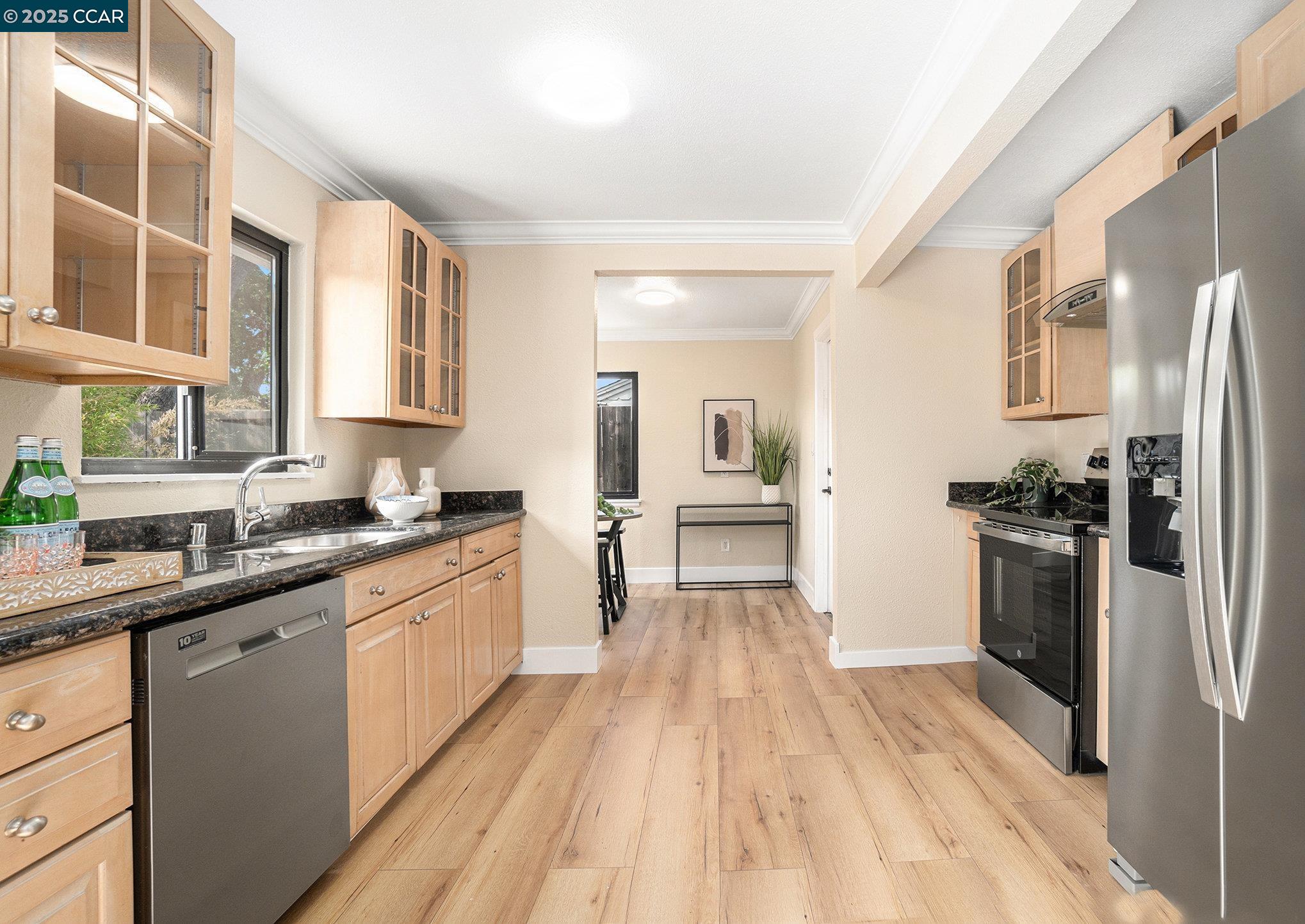 property-img