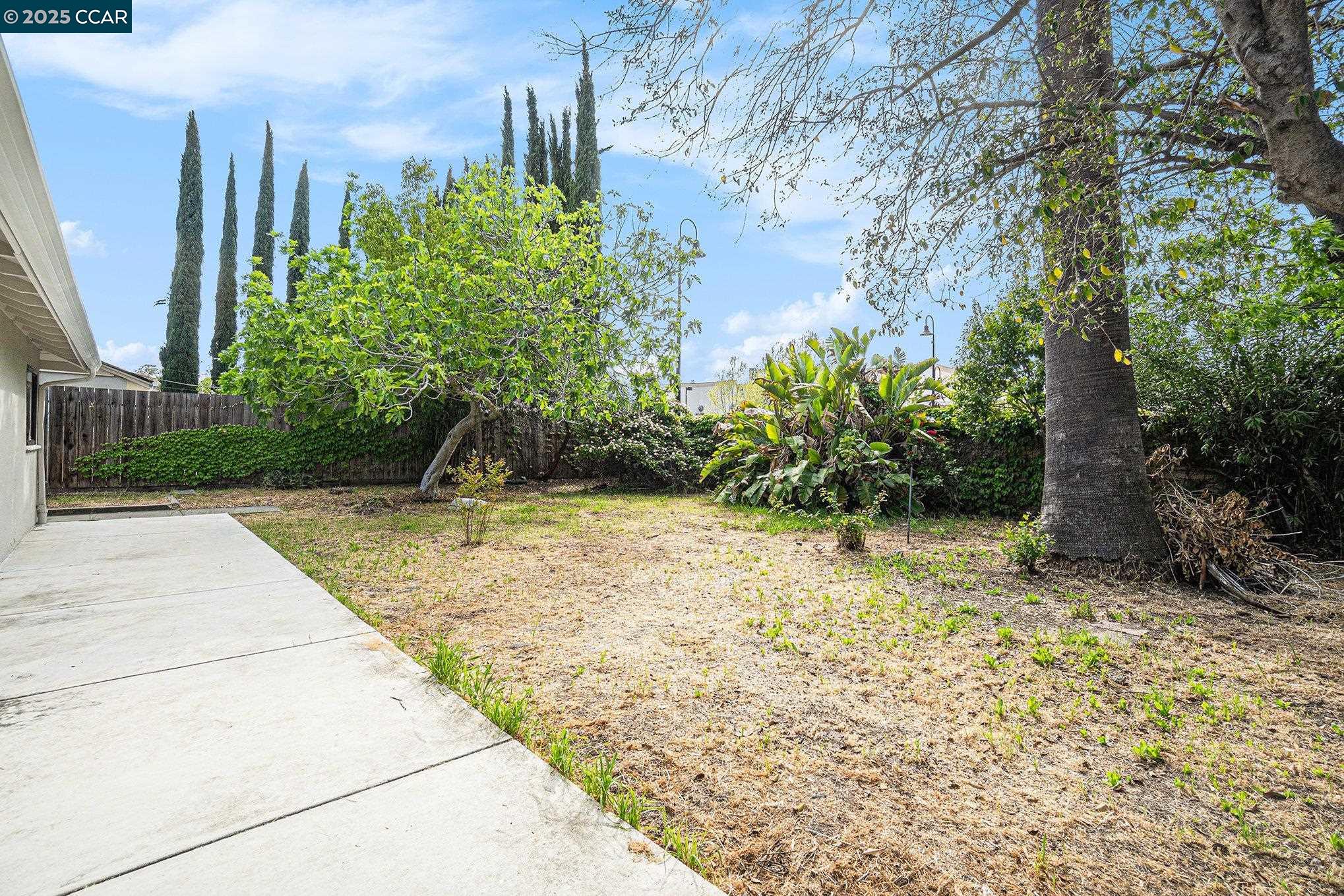 property-img