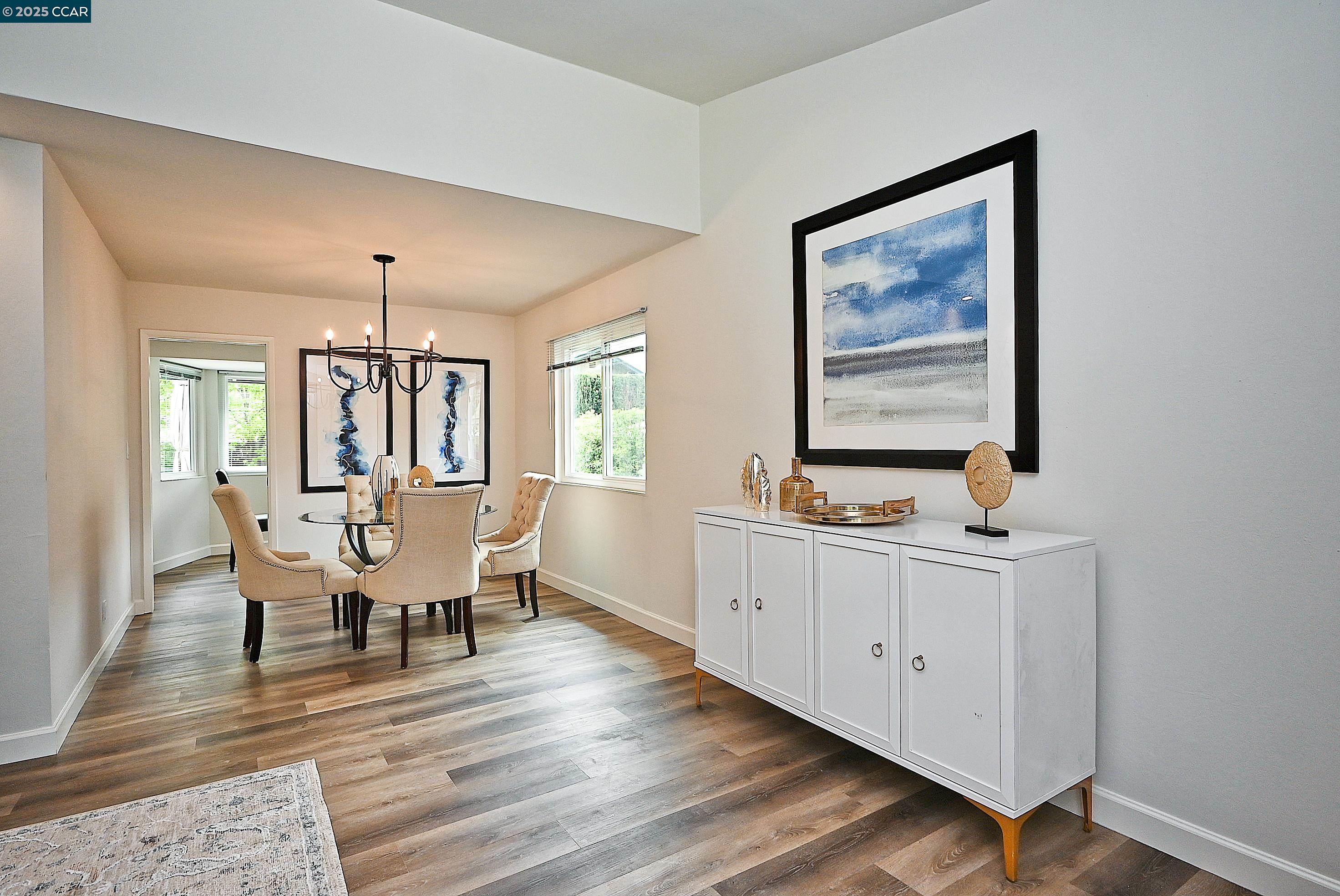 Detail Gallery Image 12 of 34 For 5516 Langford Ct, Concord,  CA 94521 - 4 Beds | 2 Baths