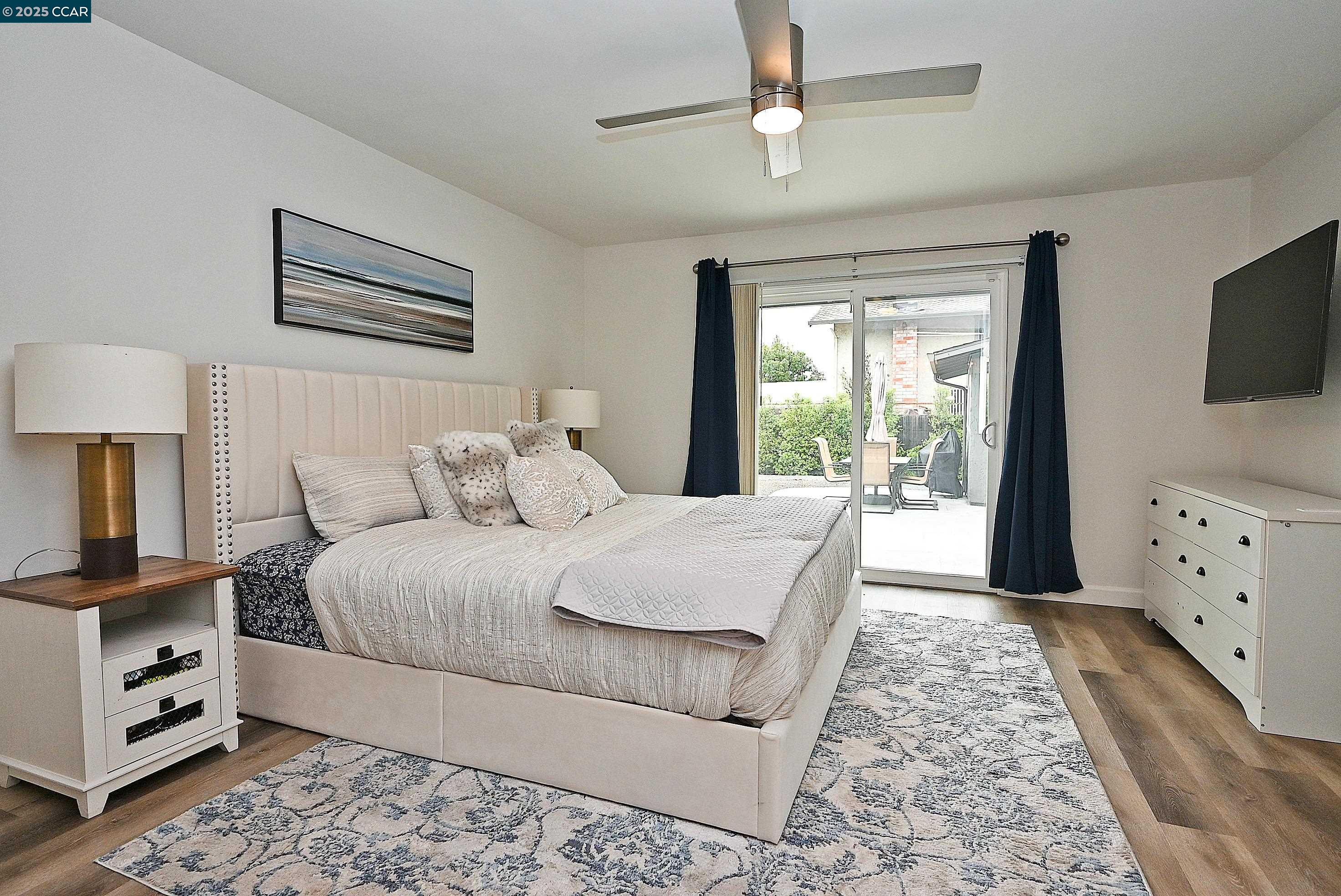 Detail Gallery Image 17 of 34 For 5516 Langford Ct, Concord,  CA 94521 - 4 Beds | 2 Baths