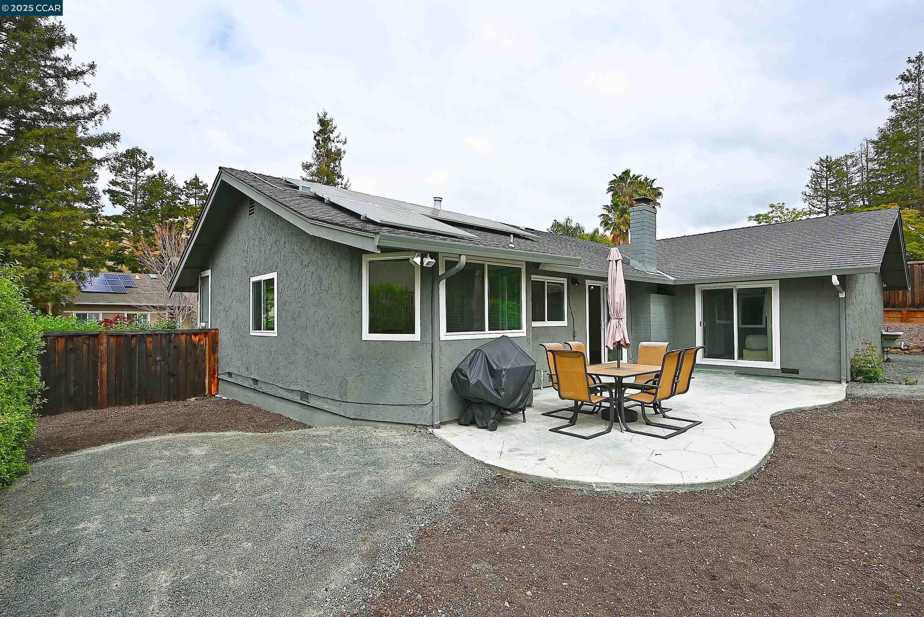 Detail Gallery Image 32 of 34 For 5516 Langford Ct, Concord,  CA 94521 - 4 Beds | 2 Baths