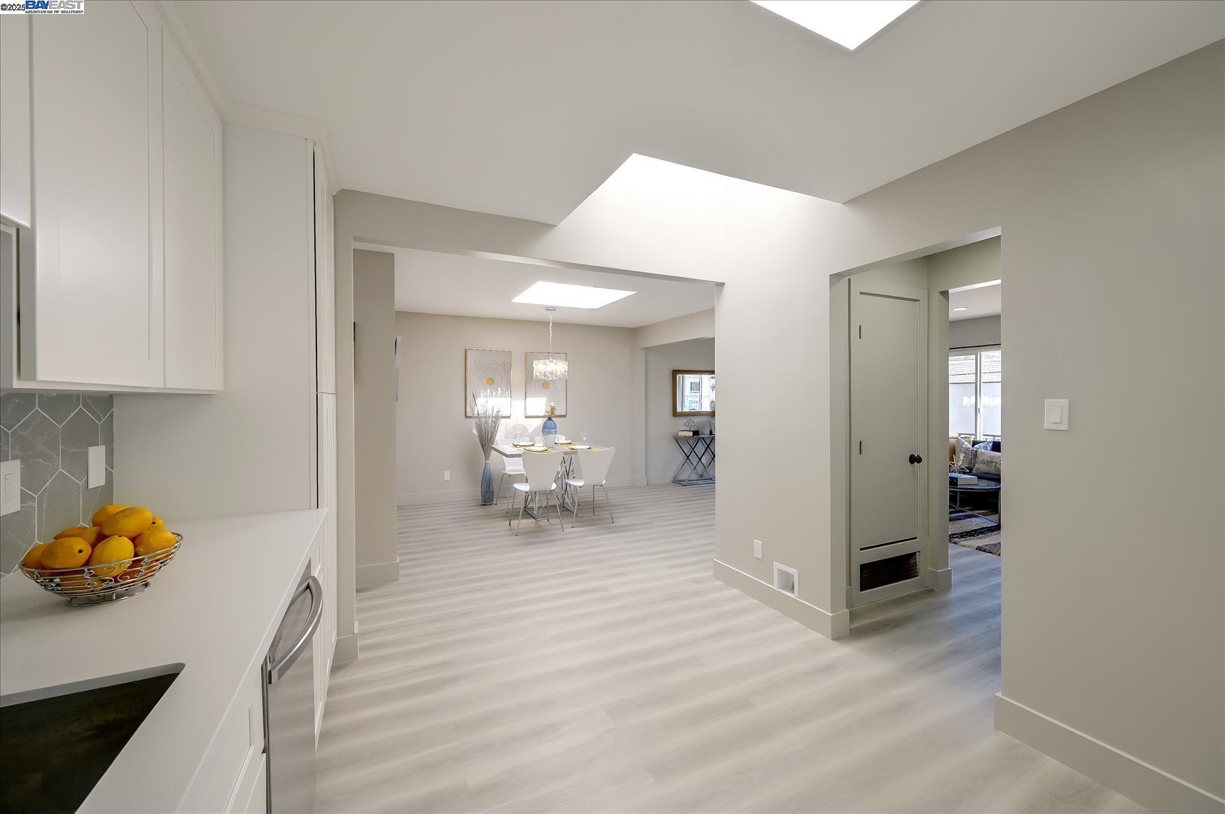 Detail Gallery Image 13 of 34 For 318 1st Avenue, Daly City,  CA 94014 - 3 Beds | 2 Baths