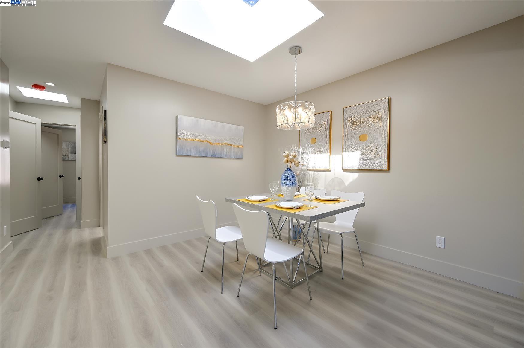 Detail Gallery Image 14 of 34 For 318 1st Avenue, Daly City,  CA 94014 - 3 Beds | 2 Baths