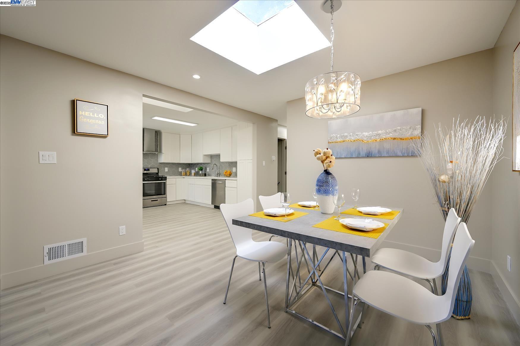 Detail Gallery Image 15 of 34 For 318 1st Avenue, Daly City,  CA 94014 - 3 Beds | 2 Baths