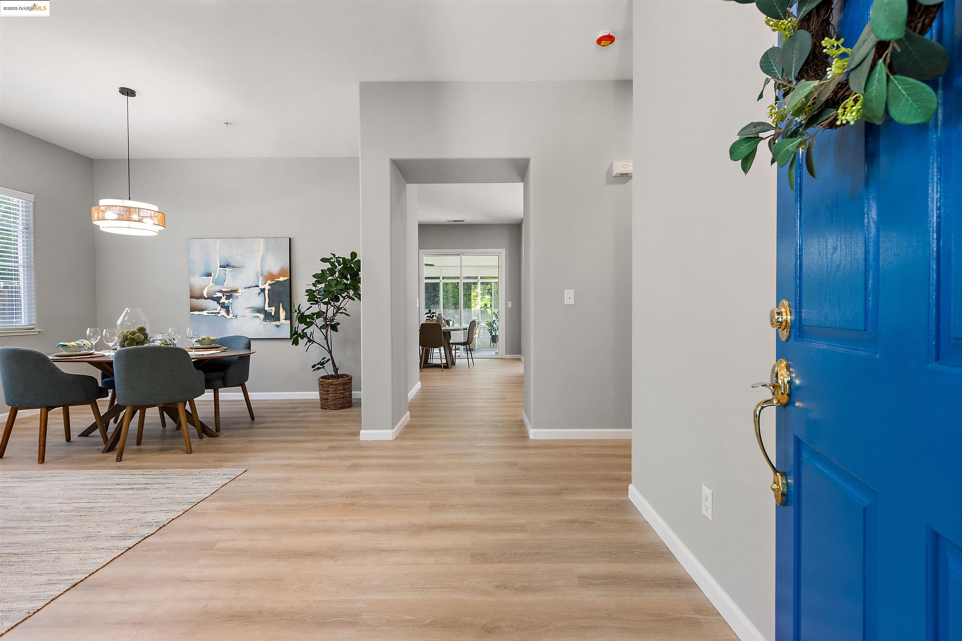 Detail Gallery Image 4 of 32 For 1326 Rebecca Dr, Livermore,  CA 94550 - 3 Beds | 2 Baths