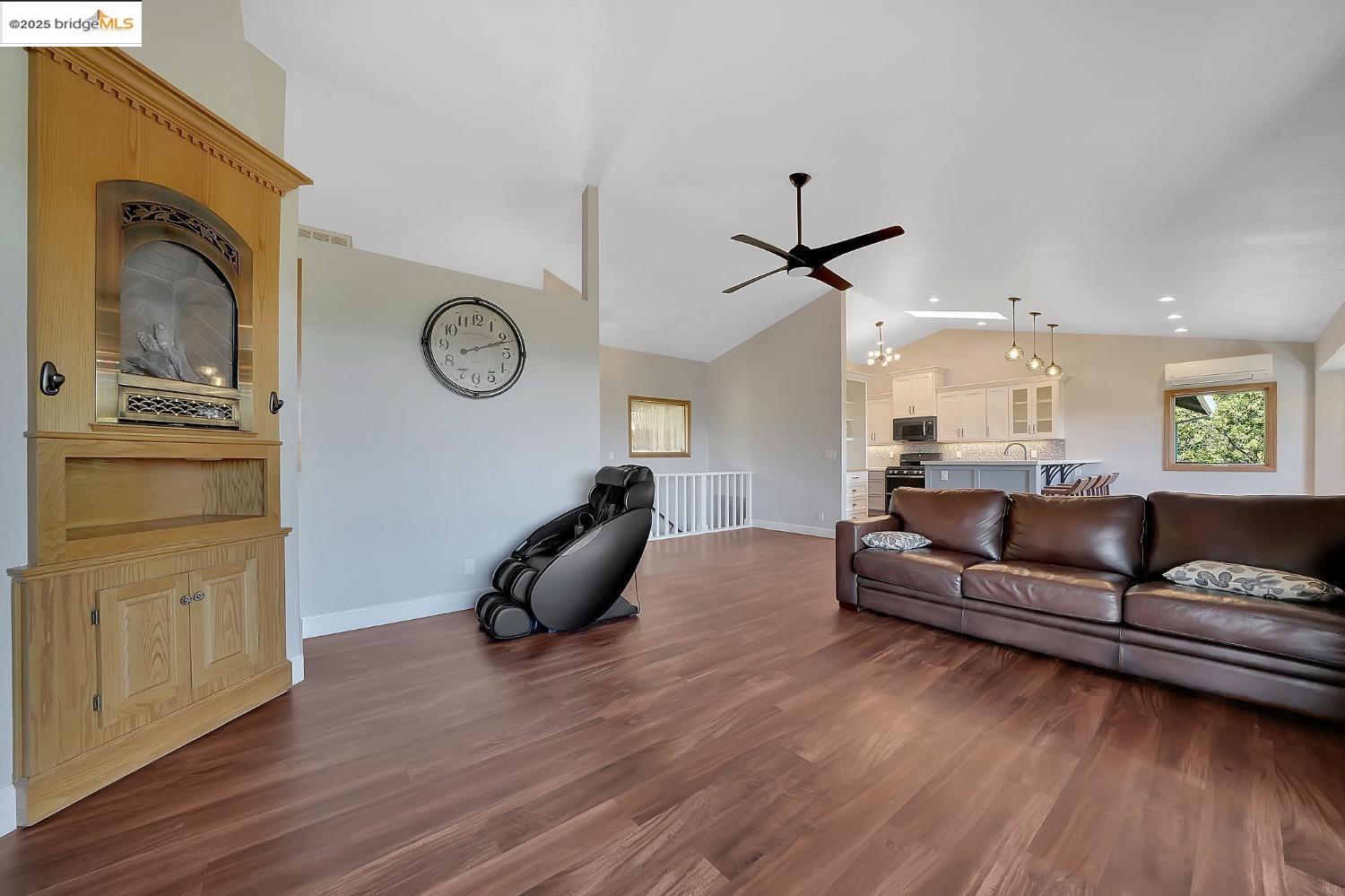 Detail Gallery Image 11 of 60 For 5569 Campfire Court 1, Hathaway Pines,  CA 95223 - 4 Beds | 2 Baths