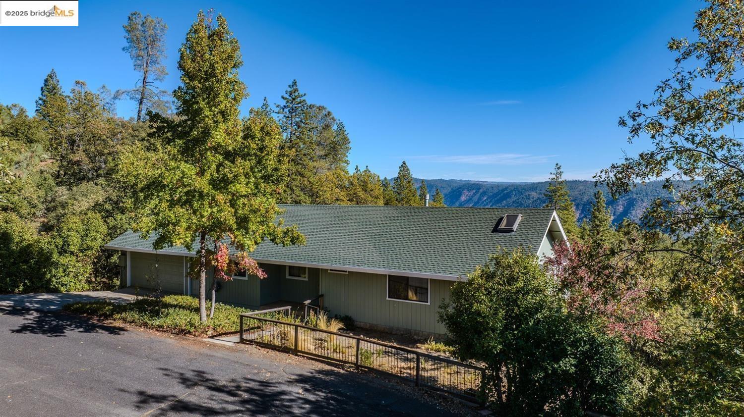 Detail Gallery Image 4 of 60 For 5569 Campfire Court 1, Hathaway Pines,  CA 95223 - 4 Beds | 2 Baths