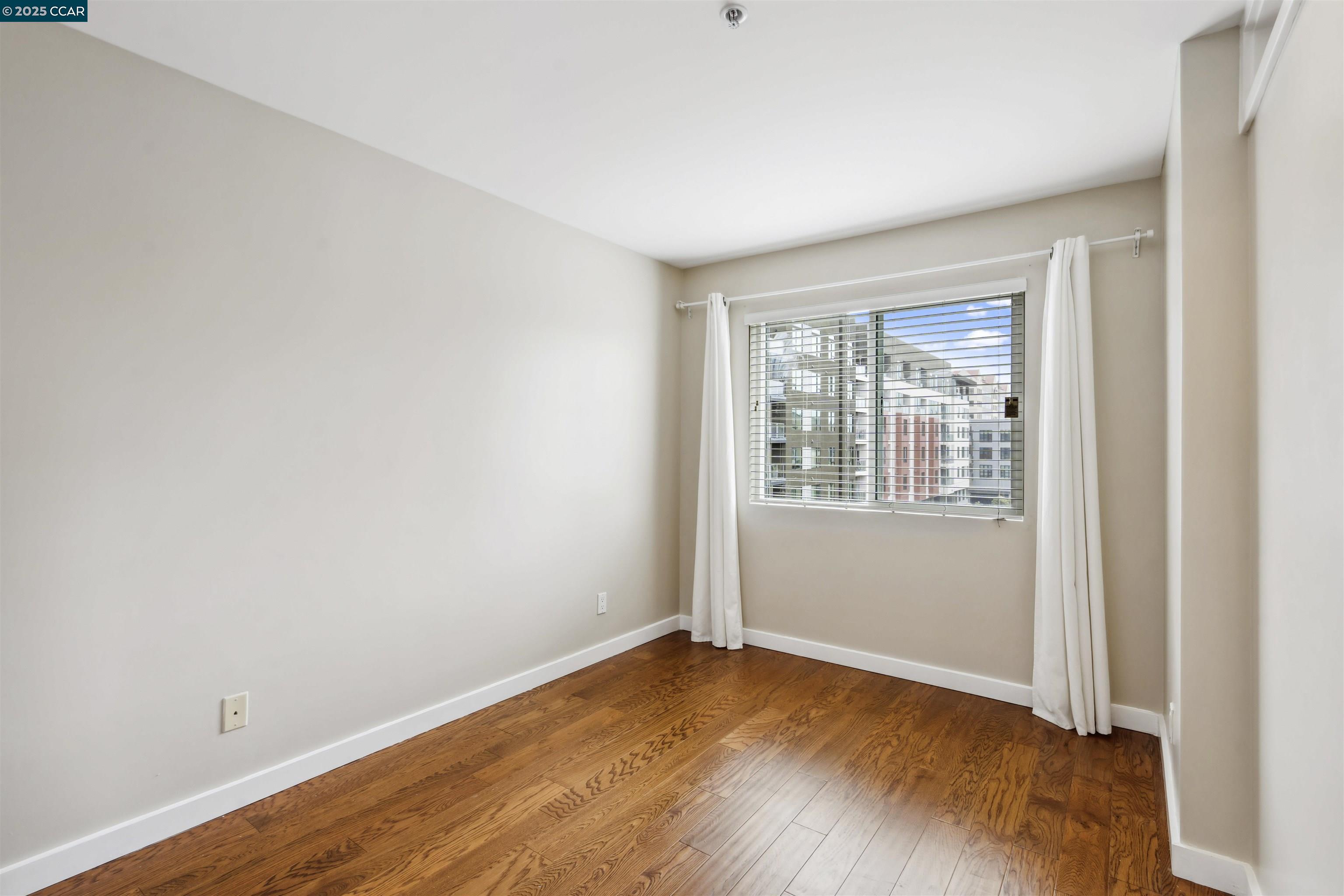 6400 Christie Ave # 5303, Emeryville, California 94608, 1 Bedroom Bedrooms, 2 Rooms Rooms,1 BathroomBathrooms,Residential Lease,For Rent,6400 Christie Ave # 5303,41093842