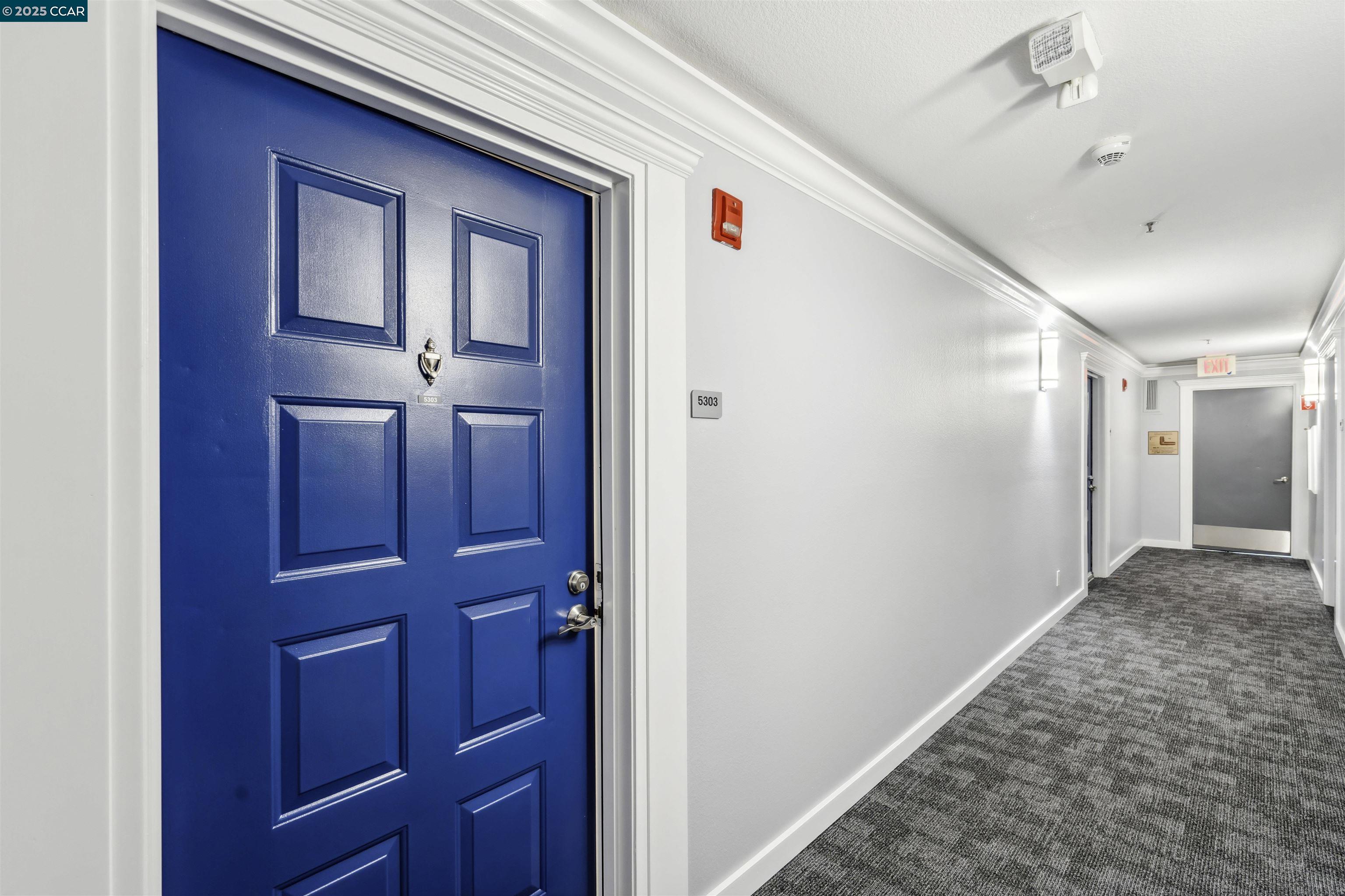 6400 Christie Ave # 5303, Emeryville, California 94608, 1 Bedroom Bedrooms, 2 Rooms Rooms,1 BathroomBathrooms,Residential Lease,For Rent,6400 Christie Ave # 5303,41093842