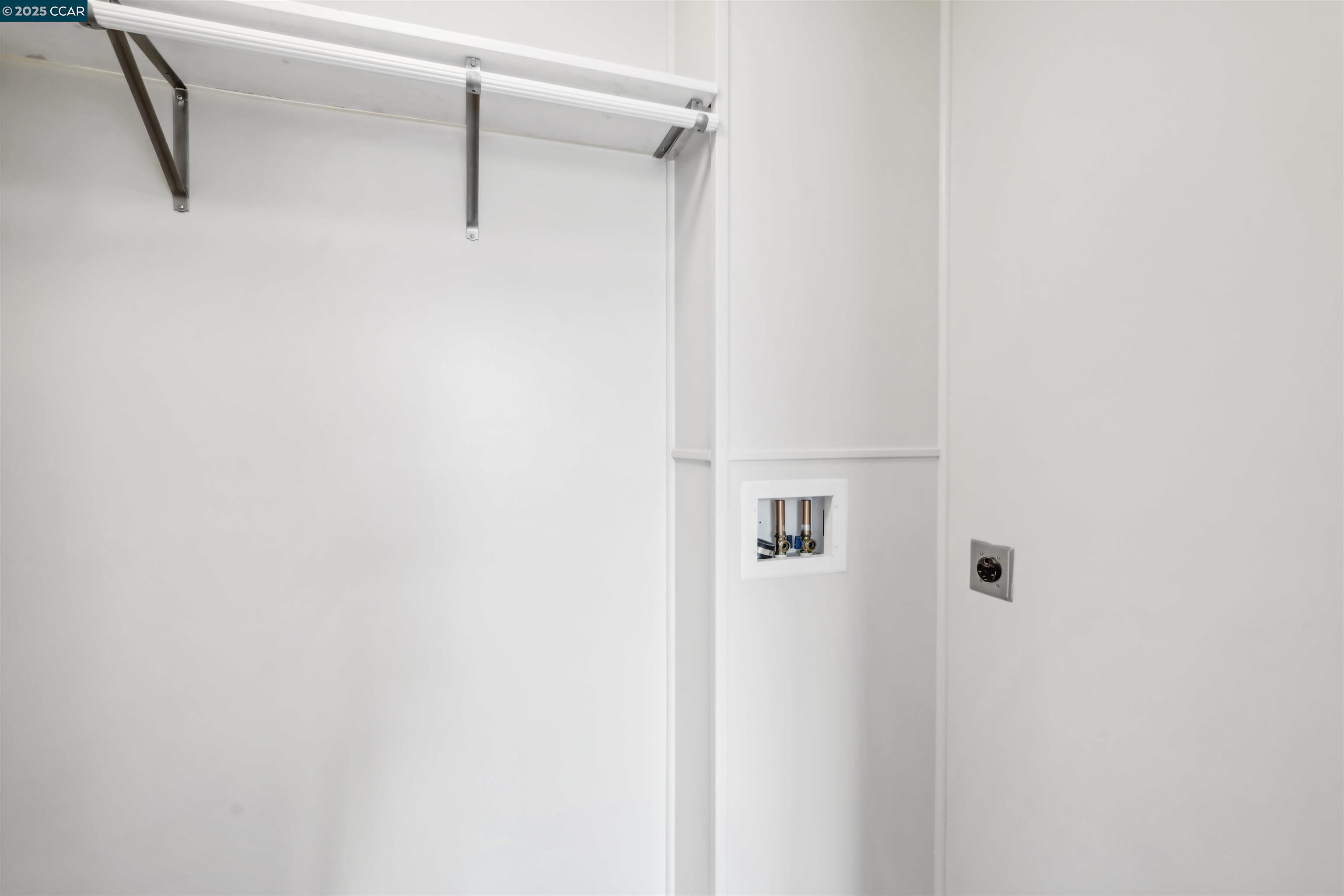 6400 Christie Ave # 5303, Emeryville, California 94608, 1 Bedroom Bedrooms, 2 Rooms Rooms,1 BathroomBathrooms,Residential Lease,For Rent,6400 Christie Ave # 5303,41093842