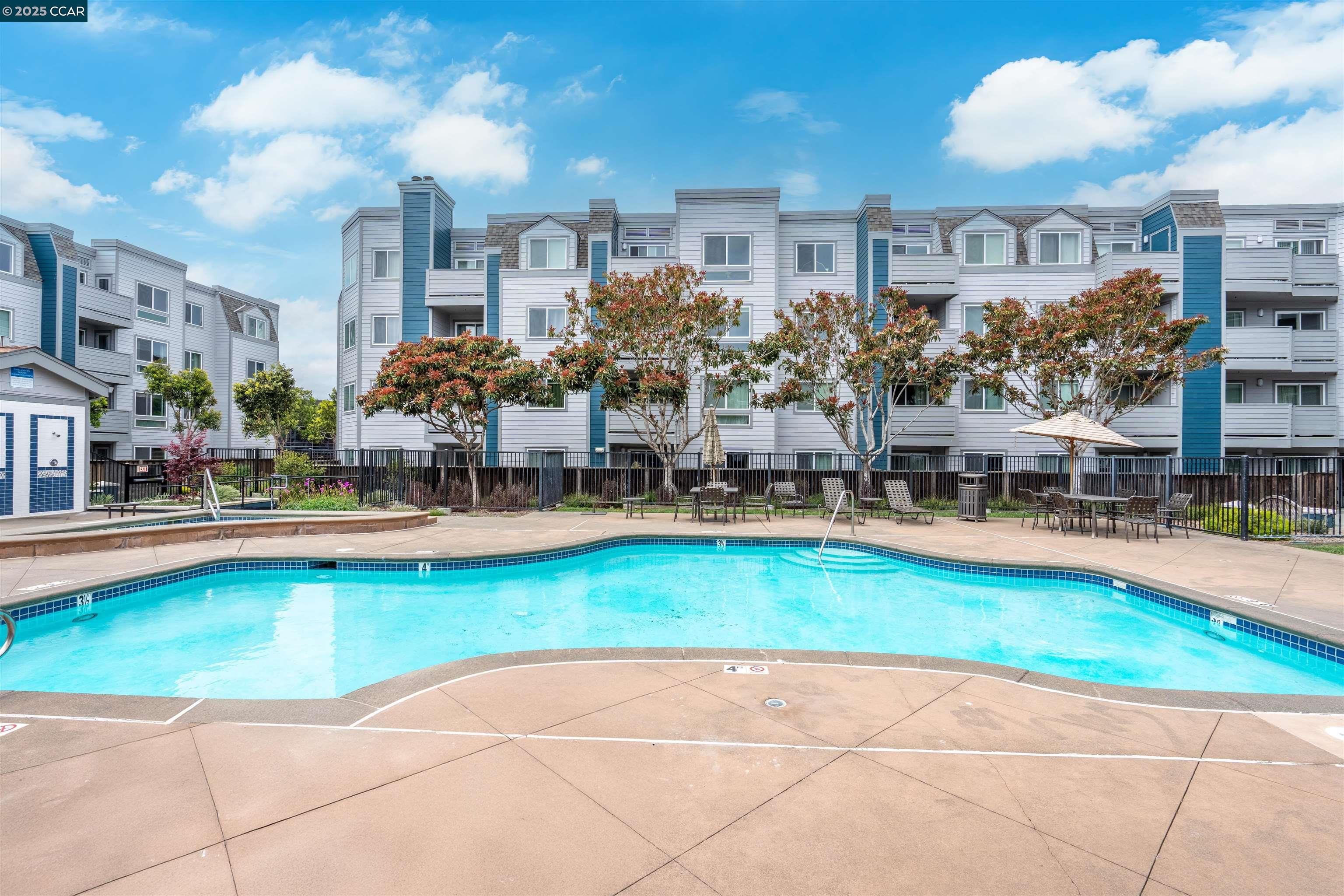 6400 Christie Ave # 5303, Emeryville, California 94608, 1 Bedroom Bedrooms, 2 Rooms Rooms,1 BathroomBathrooms,Residential Lease,For Rent,6400 Christie Ave # 5303,41093842