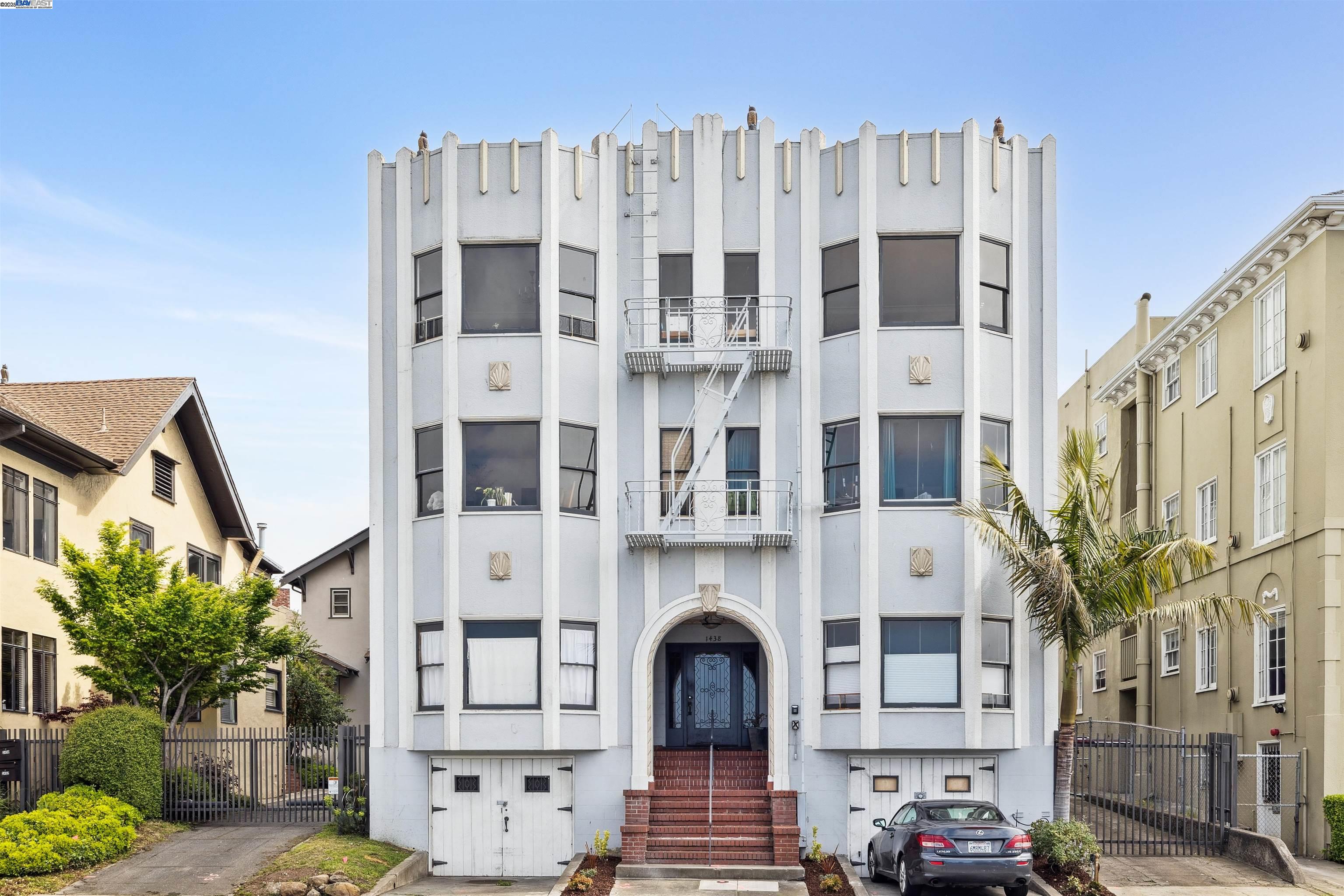 1438 Lakeshore Ave # 6, Oakland, California 94606, 1 Bedroom Bedrooms, 4 Rooms Rooms,1 BathroomBathrooms,Residential,For Sale,1438 Lakeshore Ave # 6,41093846