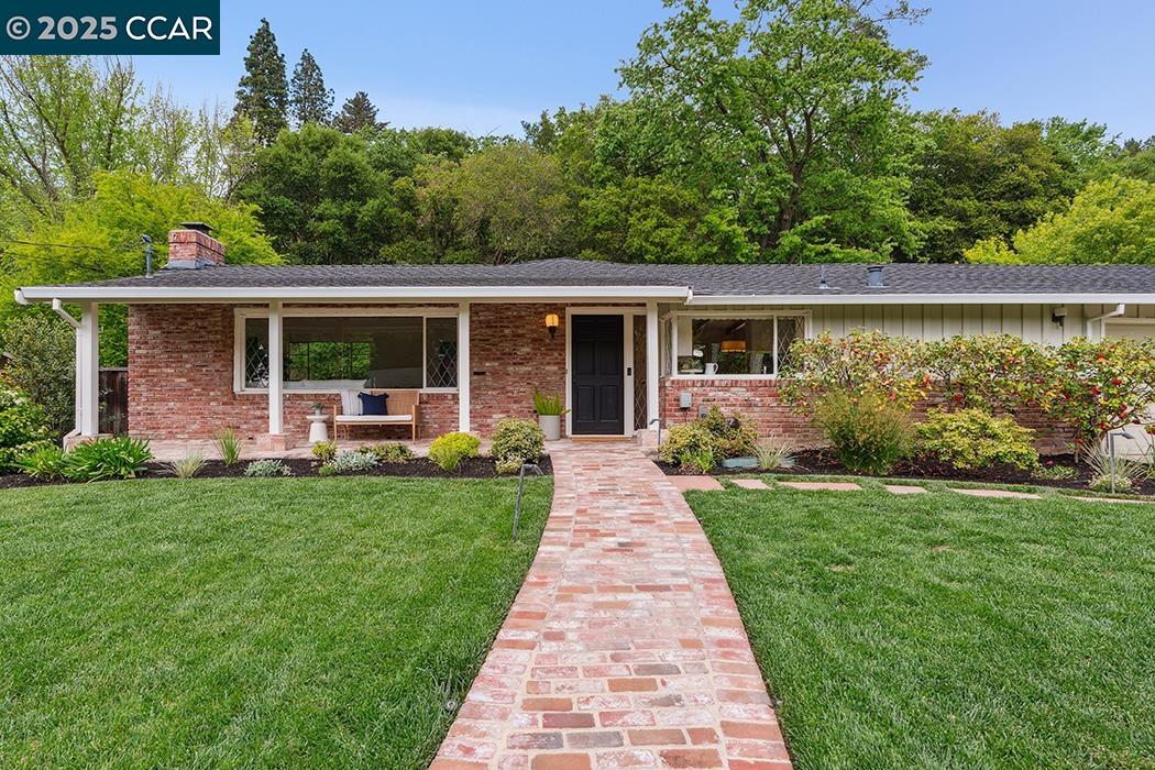 Detail Gallery Image 1 of 1 For 3520 Silver Springs Rd, Lafayette,  CA 94549 - 3 Beds | 2 Baths