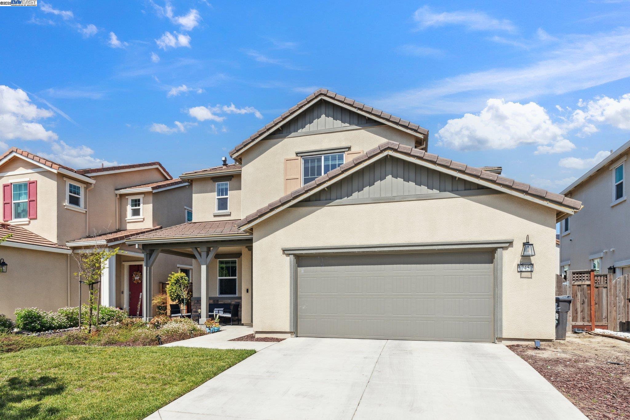 Detail Gallery Image 3 of 43 For 17451 Graceada Ln, Lathrop,  CA 95330 - 4 Beds | 3 Baths