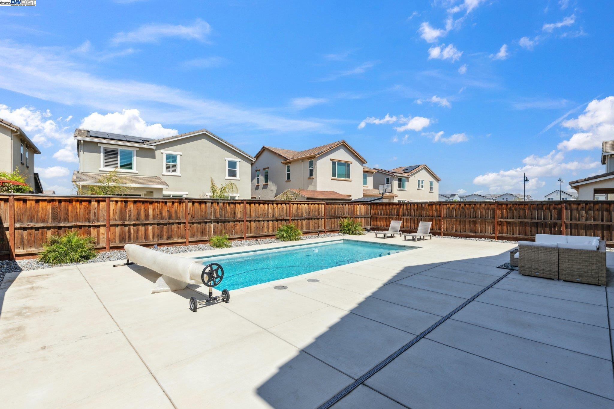 Detail Gallery Image 26 of 43 For 17451 Graceada Ln, Lathrop,  CA 95330 - 4 Beds | 3 Baths