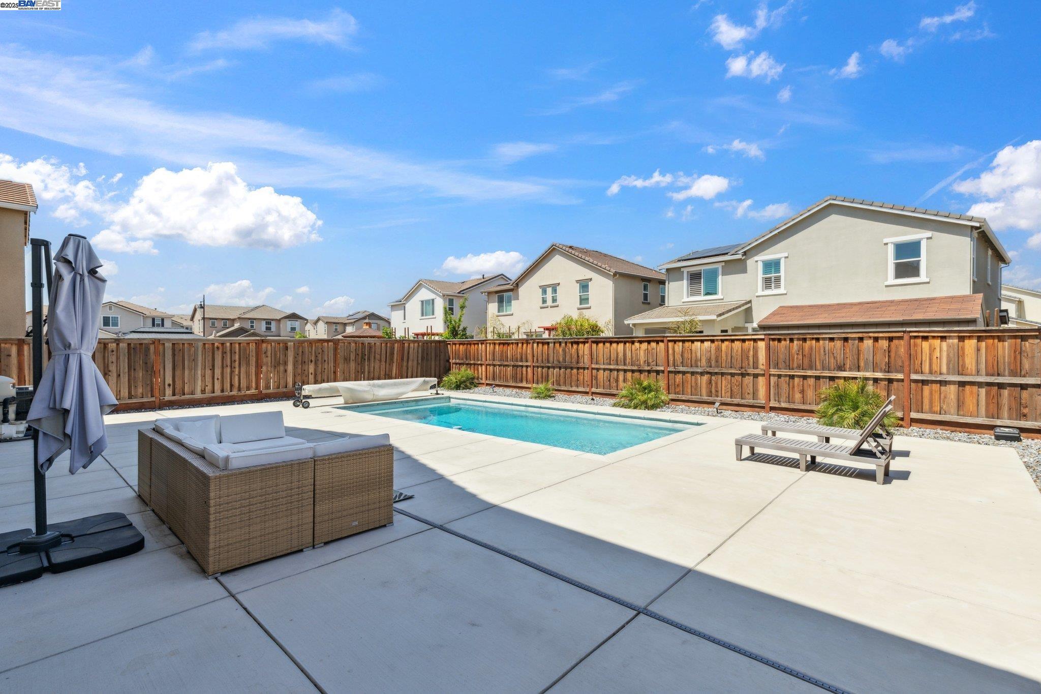 Detail Gallery Image 28 of 43 For 17451 Graceada Ln, Lathrop,  CA 95330 - 4 Beds | 3 Baths