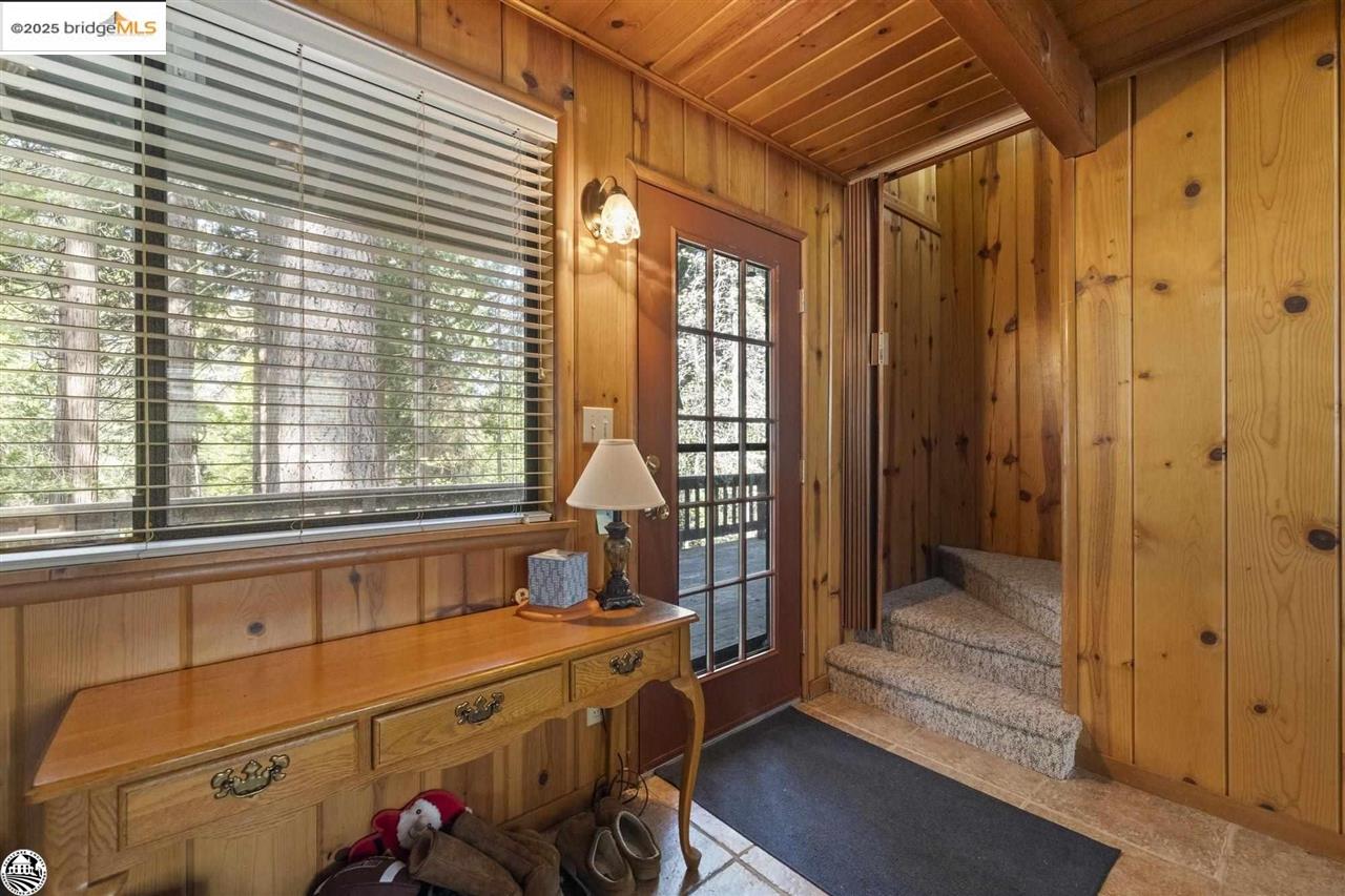 Detail Gallery Image 5 of 32 For 24748 Quartz, Mi Wuk Village,  CA 95335 - 3 Beds | 2 Baths