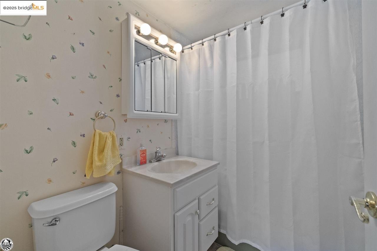 Detail Gallery Image 9 of 32 For 24748 Quartz, Mi Wuk Village,  CA 95335 - 3 Beds | 2 Baths