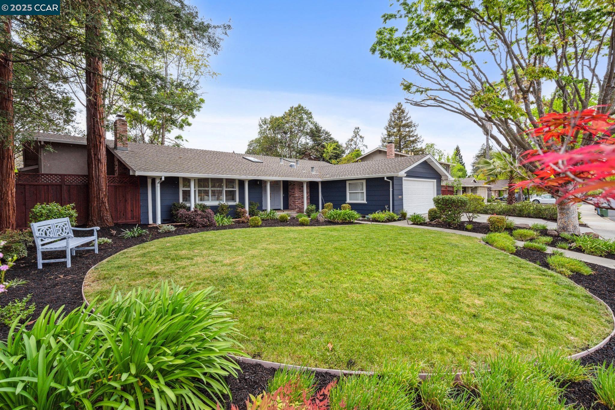 Detail Gallery Image 4 of 57 For 3117 Bowling Green Dr, Walnut Creek,  CA 94598 - 3 Beds | 2 Baths