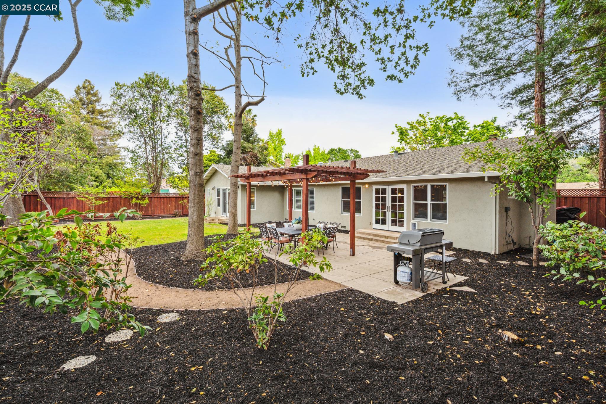 Detail Gallery Image 48 of 57 For 3117 Bowling Green Dr, Walnut Creek,  CA 94598 - 3 Beds | 2 Baths
