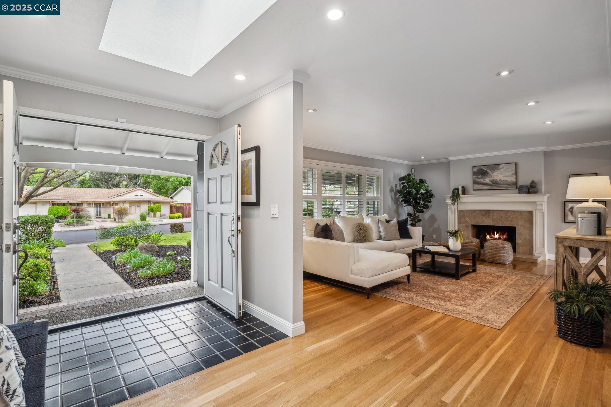 Detail Gallery Image 8 of 57 For 3117 Bowling Green Dr, Walnut Creek,  CA 94598 - 3 Beds | 2 Baths