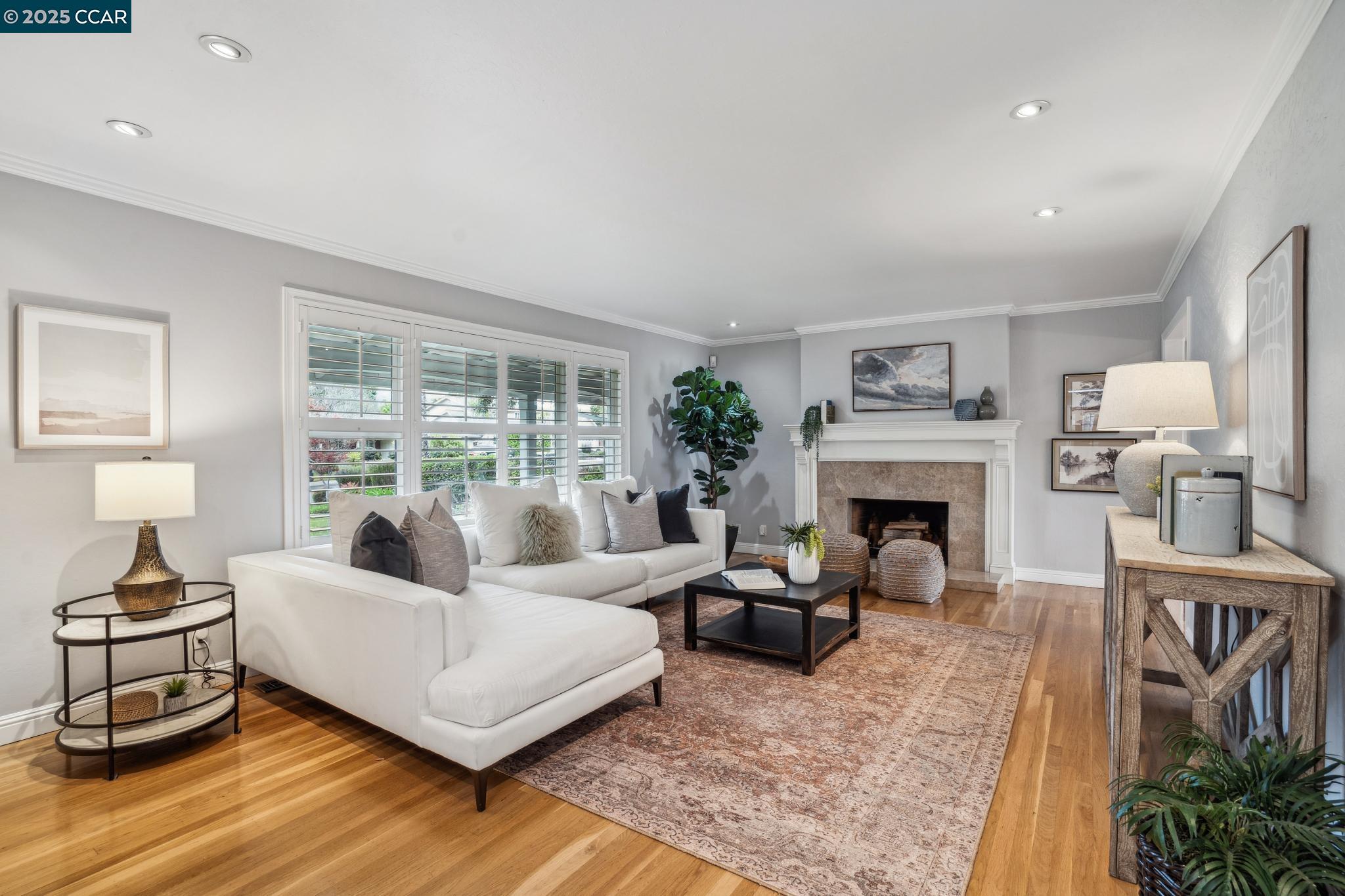 Detail Gallery Image 9 of 57 For 3117 Bowling Green Dr, Walnut Creek,  CA 94598 - 3 Beds | 2 Baths