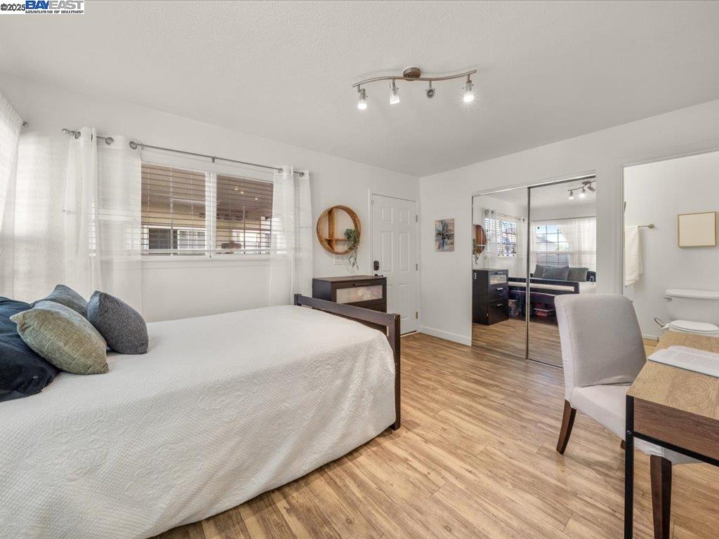 Detail Gallery Image 9 of 24 For 700 Fargo #1,  San Leandro,  CA 94579-1234 - 3 Beds | 1/2 Baths