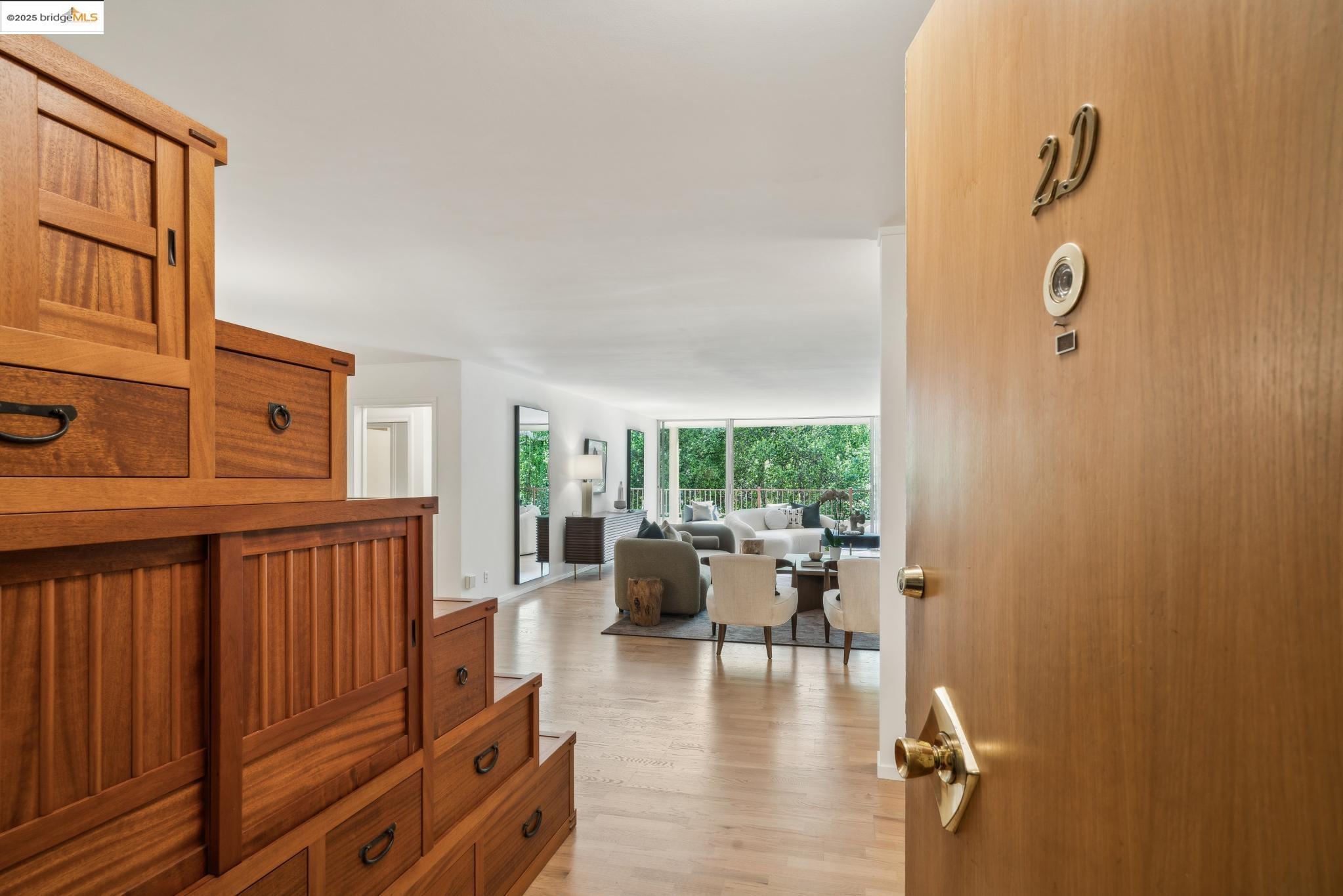 Photo #2: 41093882 Listing 